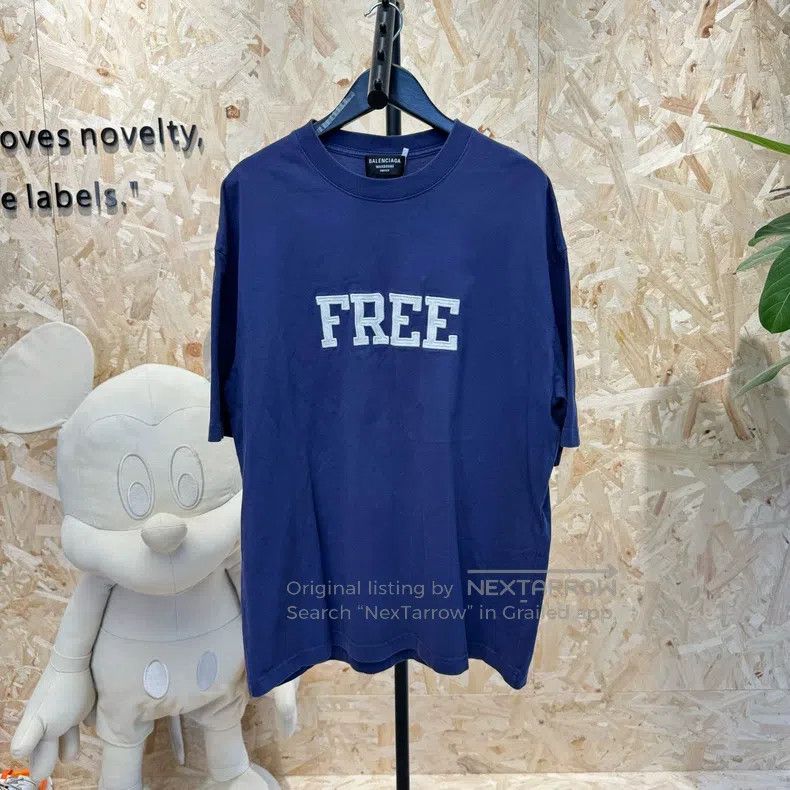 Balenciaga Balenciaga Free Embroidered Black Short Sleeve Size US XS / EU 42 / 0 - 1 Thumbnail