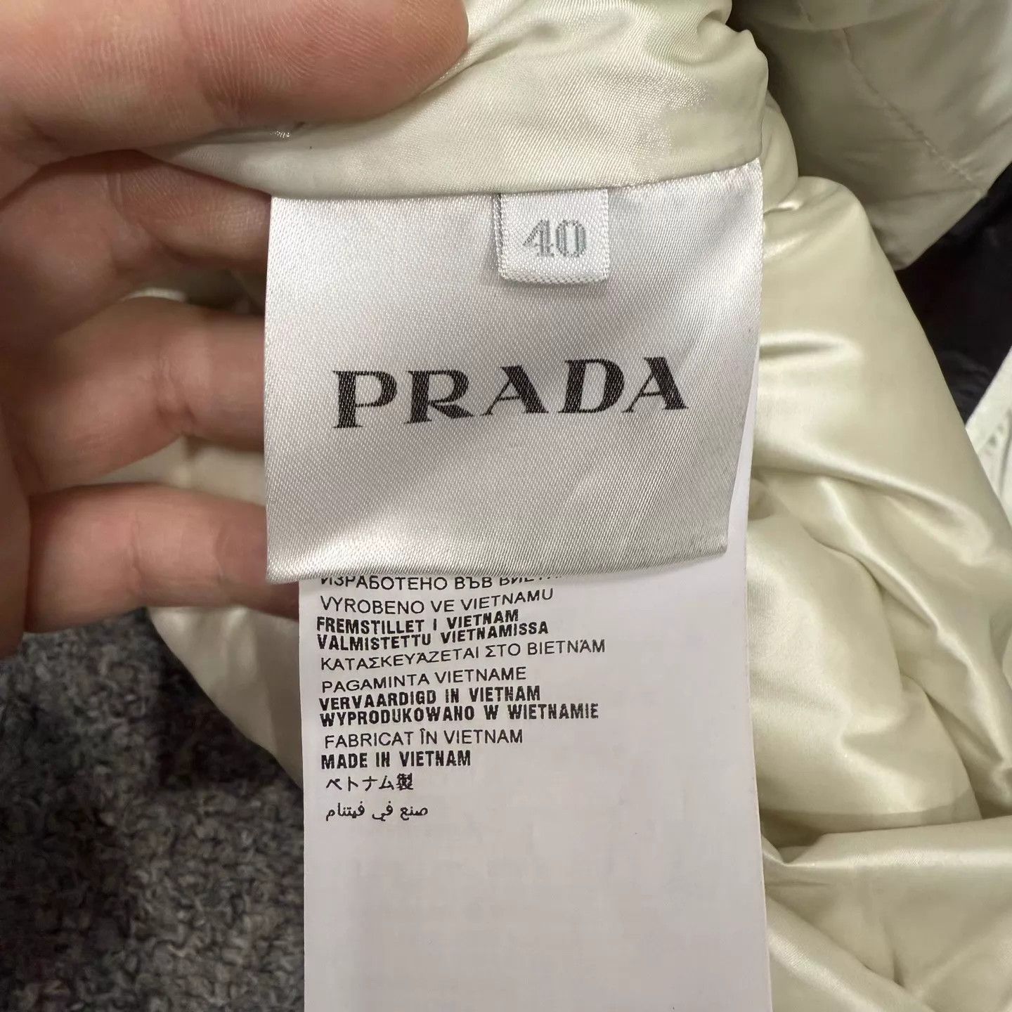 Prada Prada Triangle Logo Black Down Vest 40 99 New Size S / US 4 / IT 40 - 4 Thumbnail