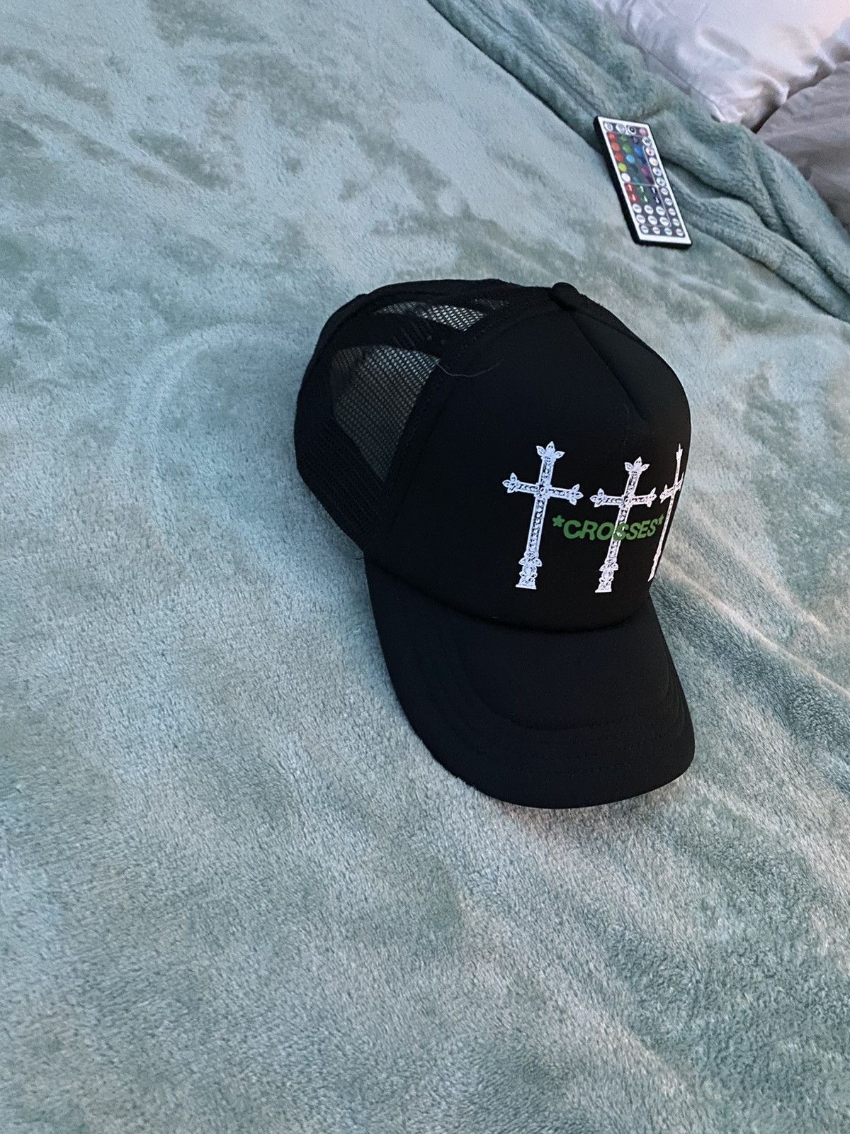 MNML × Vintage Black Crossed Trucker Cap Size ONE SIZE - 1 Thumbnail