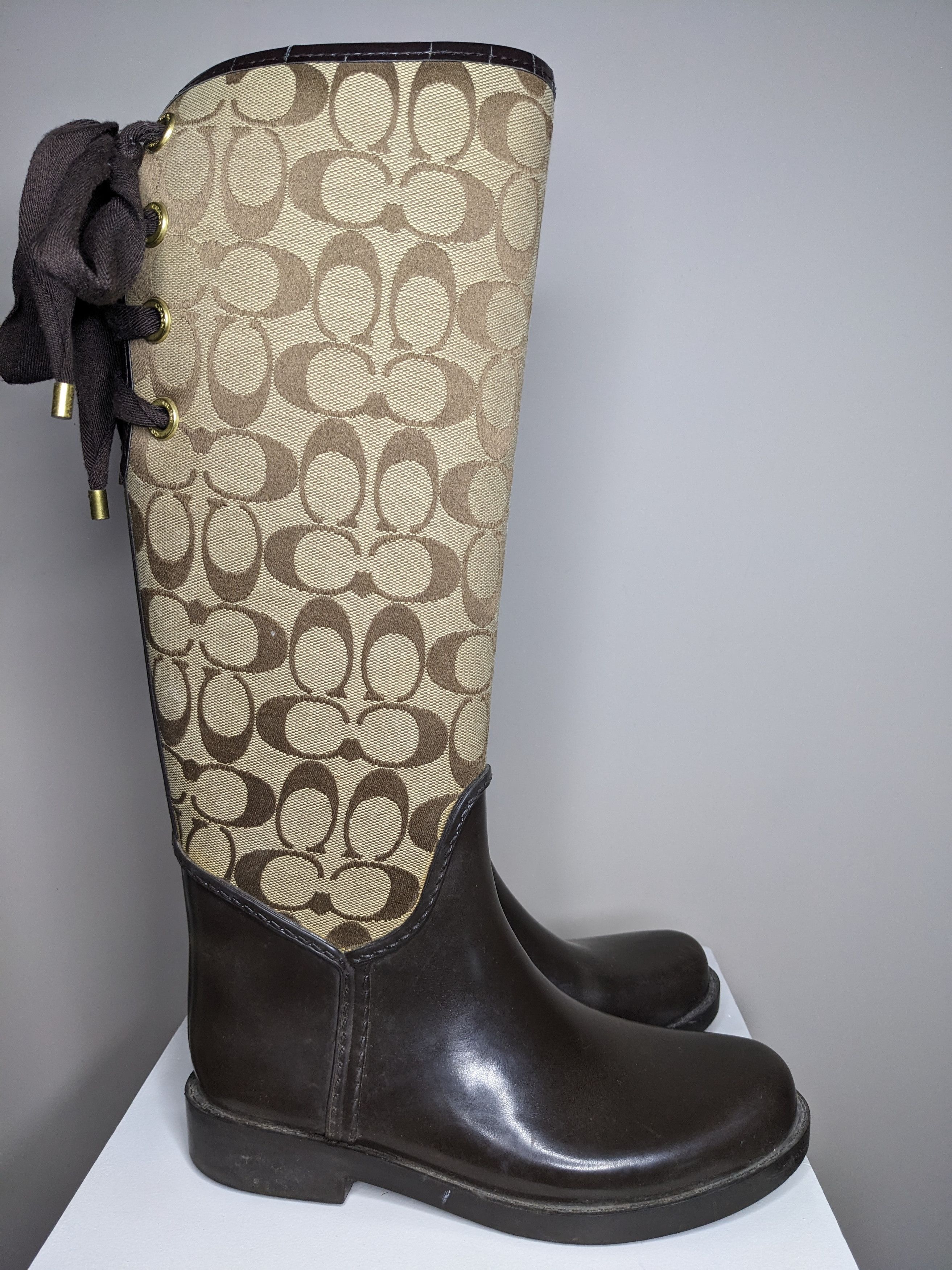 Coach Coach Tristee Signature Print Lace Up Rain Boots Size 5B AOP Size US 5 / IT 35 - 4 Thumbnail