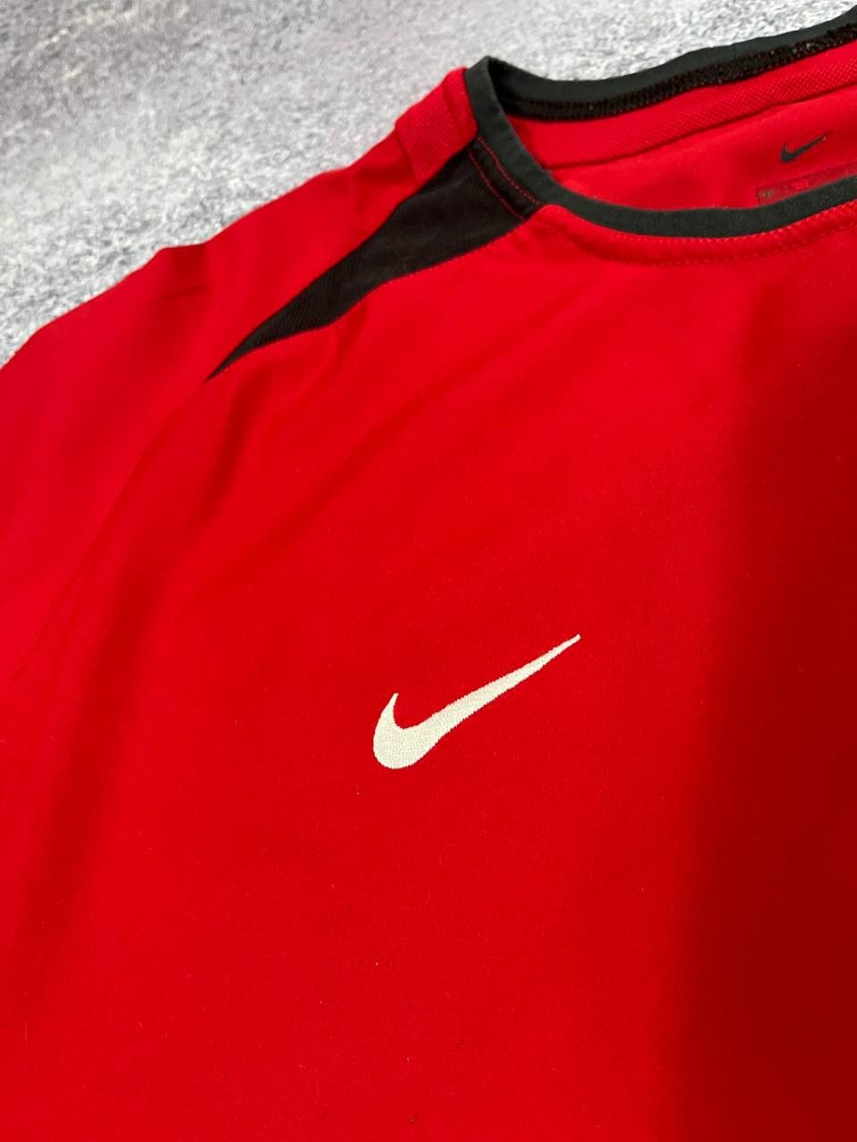 Nike MANCHESTER UNITED 2002 2004 HOME FOOTBALL Soccer Shirt Tee Size US XL / EU 56 / 4 - 8 Thumbnail