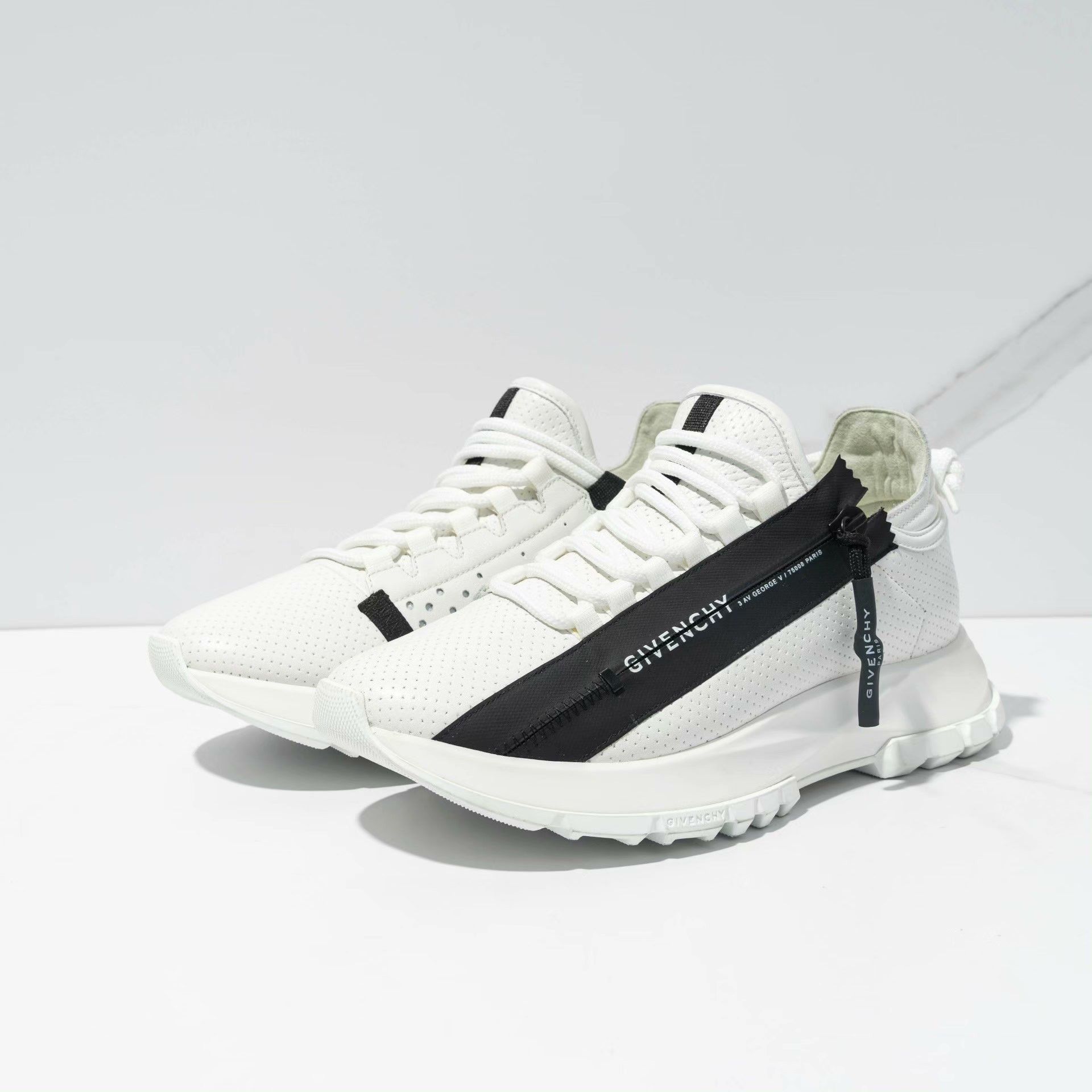 Givenchy Givenchy Women's Logo Zip Casual Shoes Size US 5 / IT 35 - 1 Thumbnail