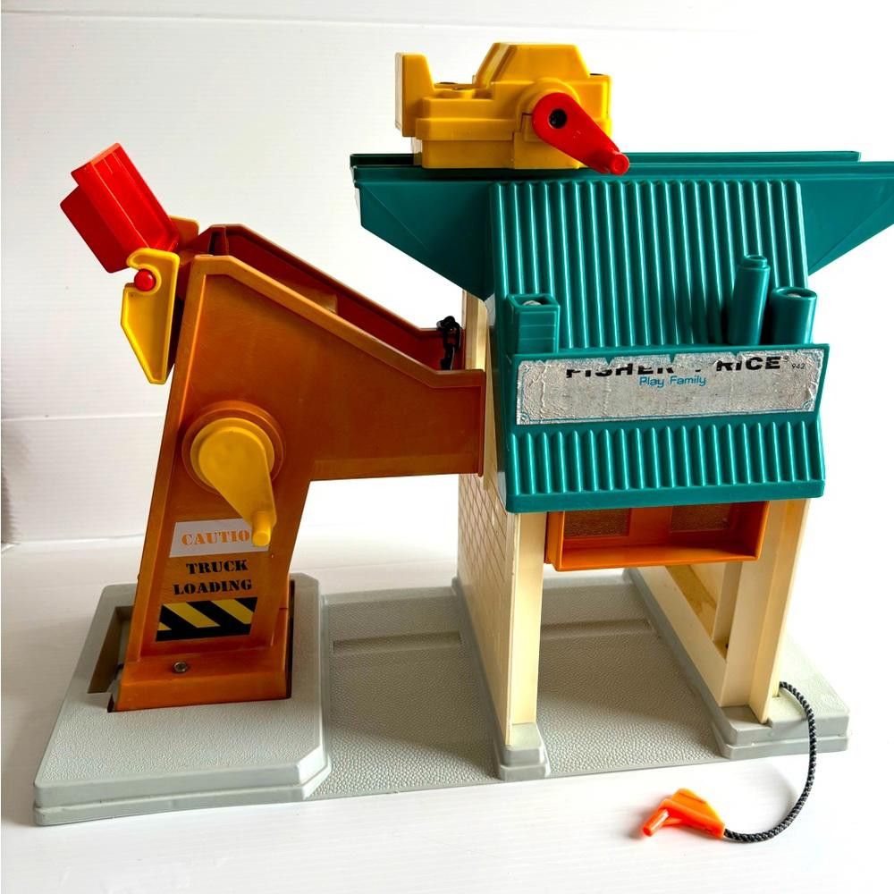 Designer Vintage 1976 Fisher Price Toys 942 Play Family Lift & Load Size ONE SIZE - 1 Thumbnail