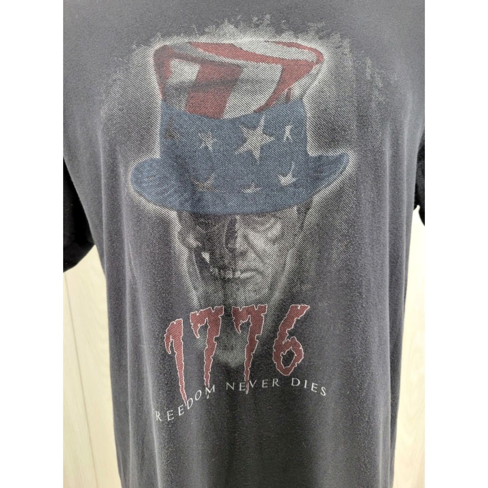 Vintage VINTAGE Grunt Style Uncle Sam Patriotic American Freedom Never Dies 1776 T Shirt Mens XL Black Size US XL / EU 56 / 4 - 2 Thumbnail