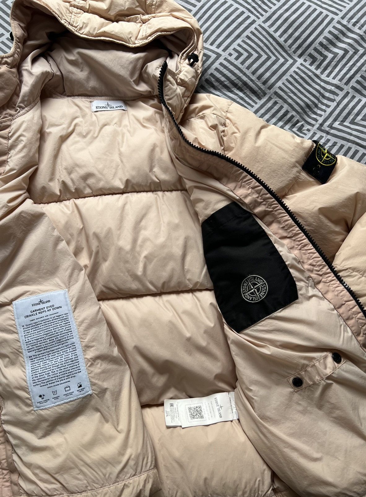 Stone Island Stone Island | Garment Dyed Reps NY Down | Beige | Size L Size US L / EU 52-54 / 3 - 15 Thumbnail