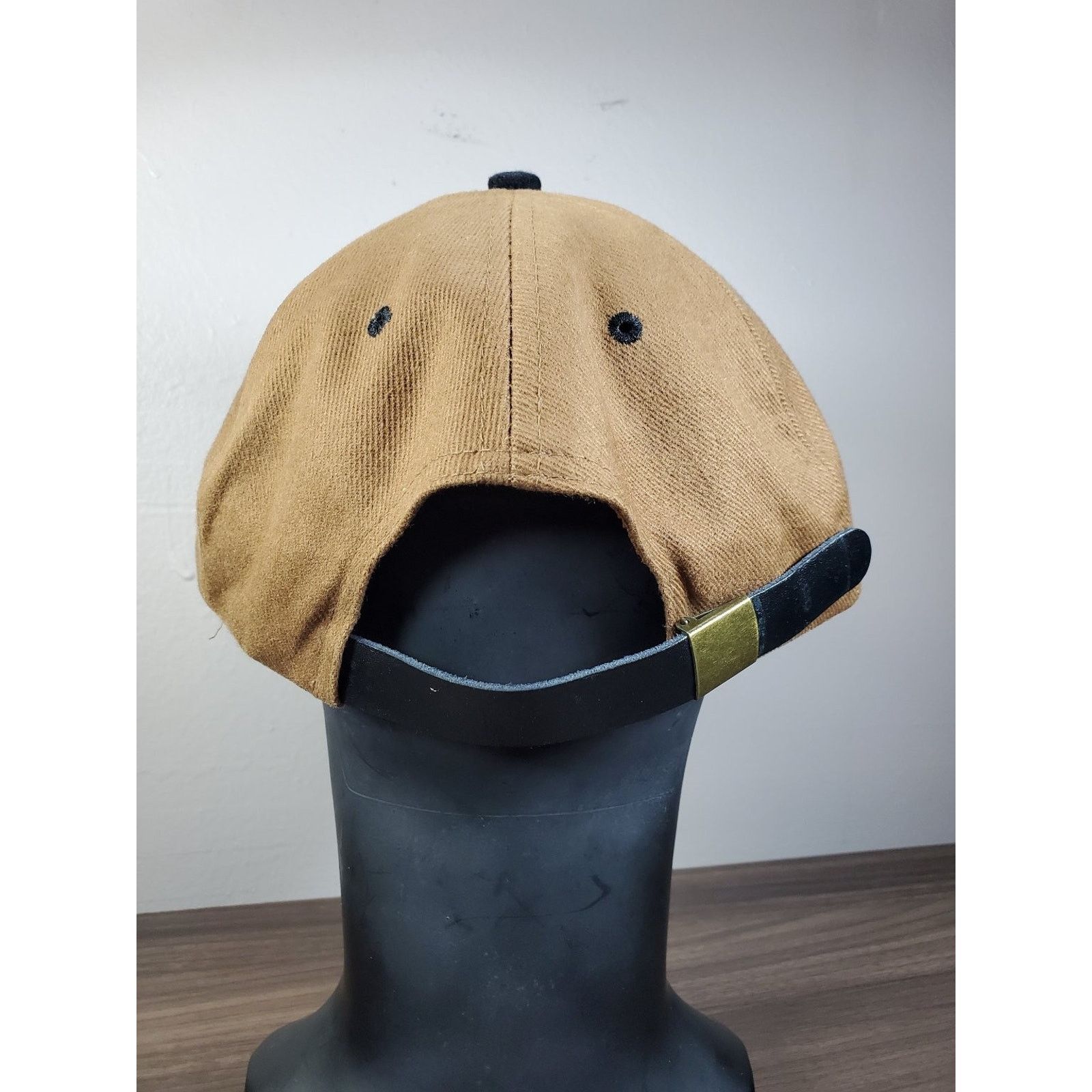 Vintage ALASKA Hat Headliners Strap Cap Brown Grizzly Bear w/ Fish Size ONE SIZE - 6 Thumbnail