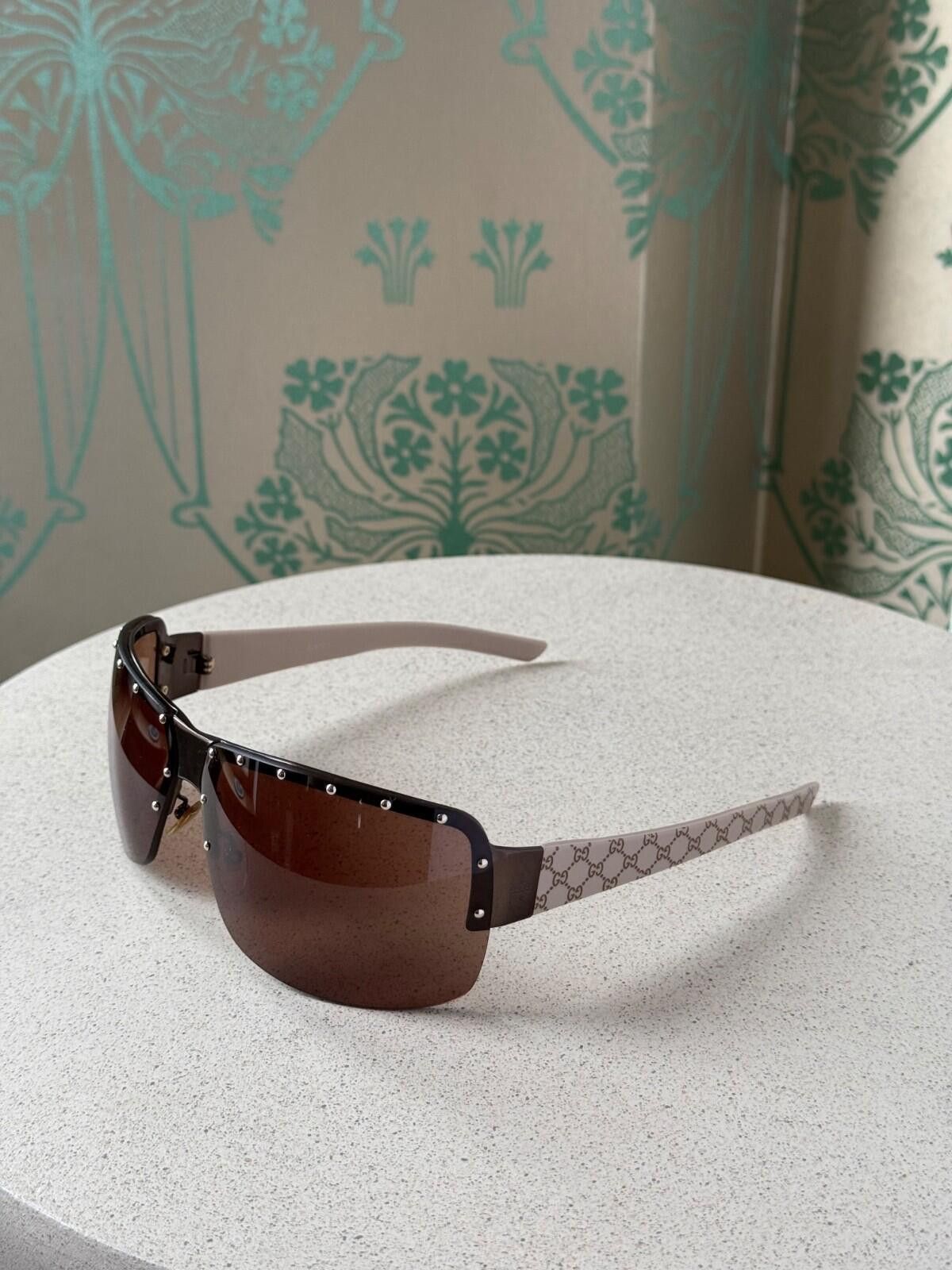 Gucci 2000 Vintage Gucci Monogram Beige Mask Sunglasses GG 1819/S Size ONE SIZE - 4 Thumbnail