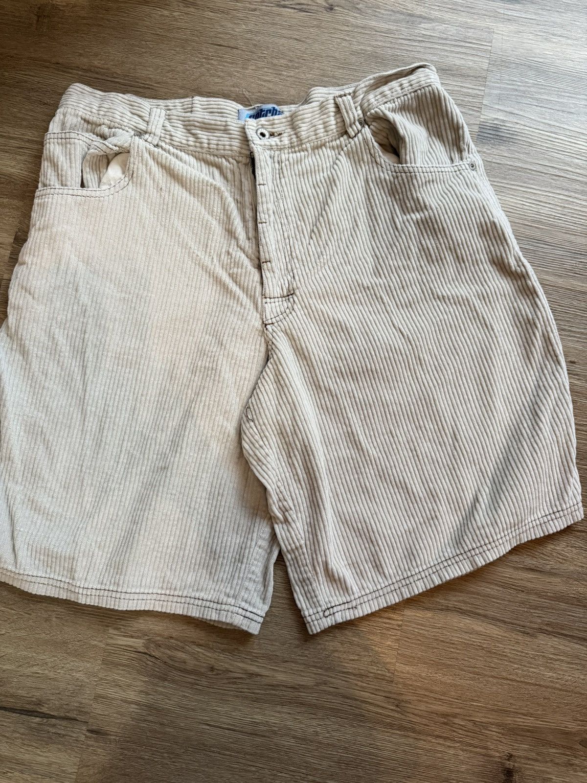 Gotcha Vintage Gotcha Corduroy Shorts Size US 36 / EU 52 - 1 Thumbnail