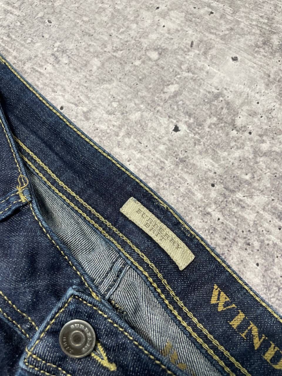 Burberry Vintage Burberry Brit Flared Denim Jeans Women Y2K Size 30" / US 8 / IT 44 - 7 Thumbnail