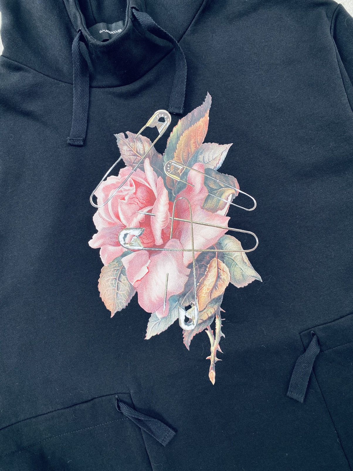 GU × Undercover Undercover Gu Broken Flowers Oversized Hoodie Size US L / EU 52-54 / 3 - 4 Thumbnail