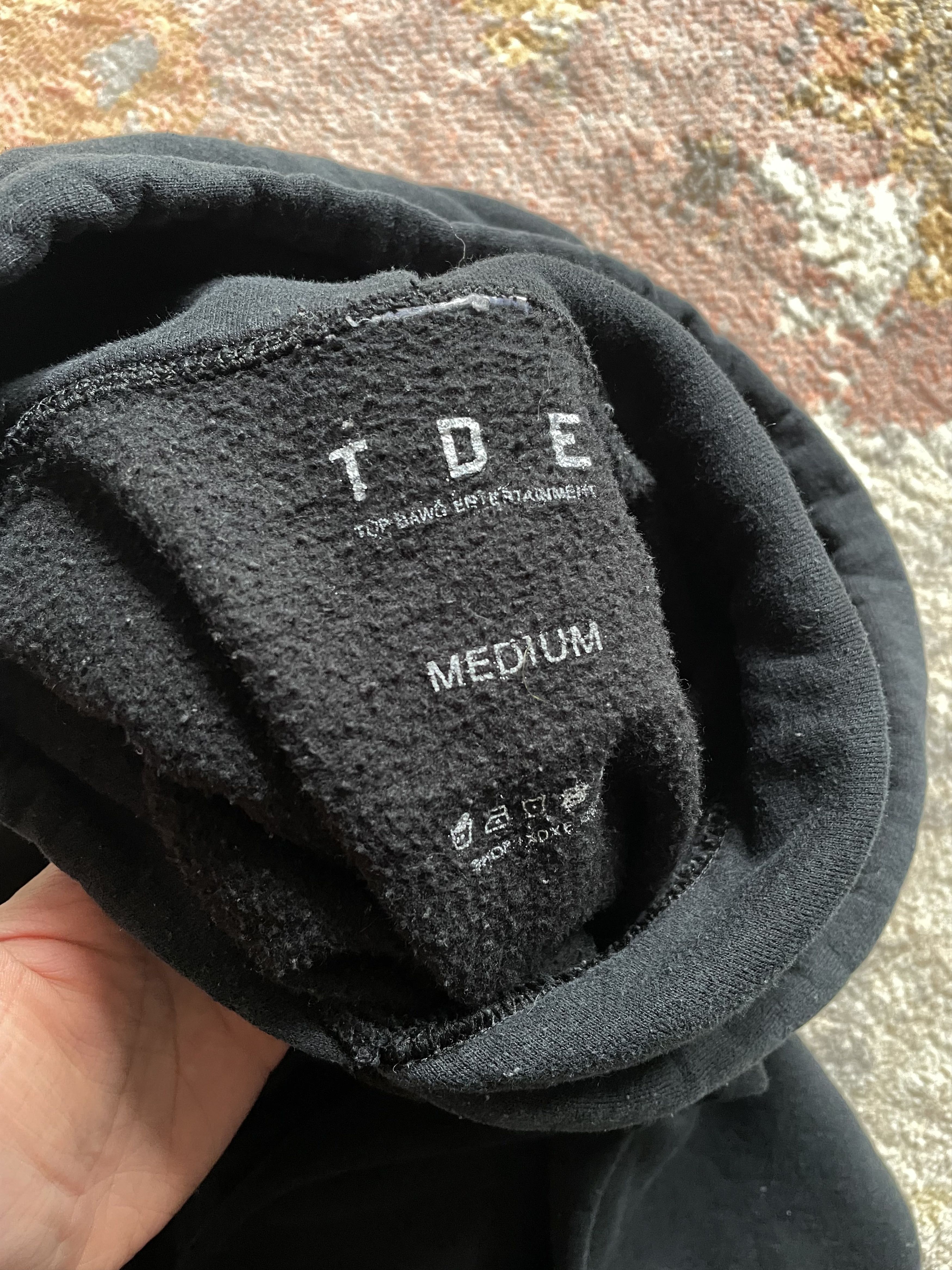 Gildan Kendrick Lamar DAMN. 2017 Tour Hoodie Size US S / EU 44-46 / 1 - 3 Thumbnail