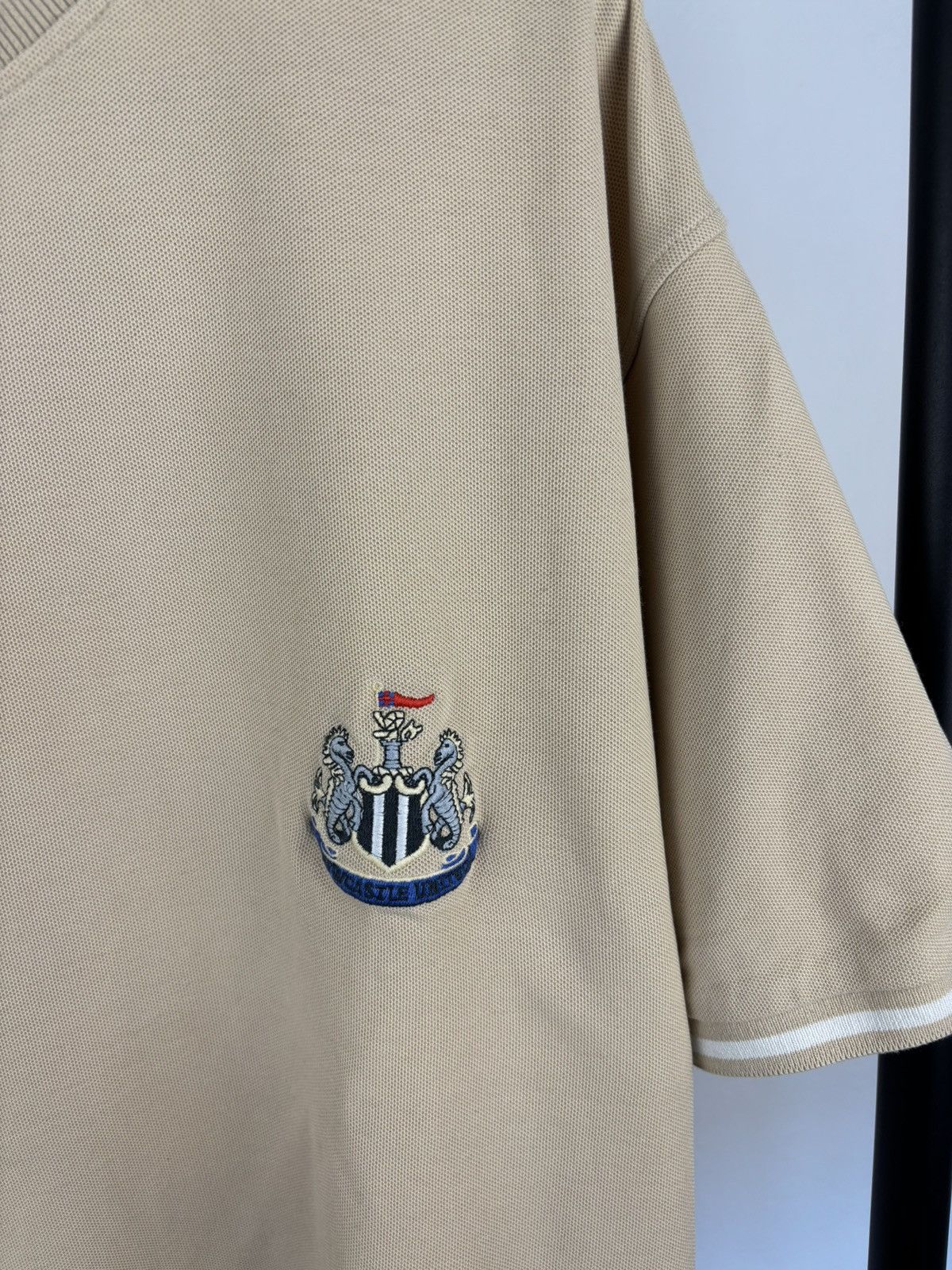 Vintage New Castle small logo vintage t shirt size XL Size US XL / EU 56 / 4 - 2 Thumbnail