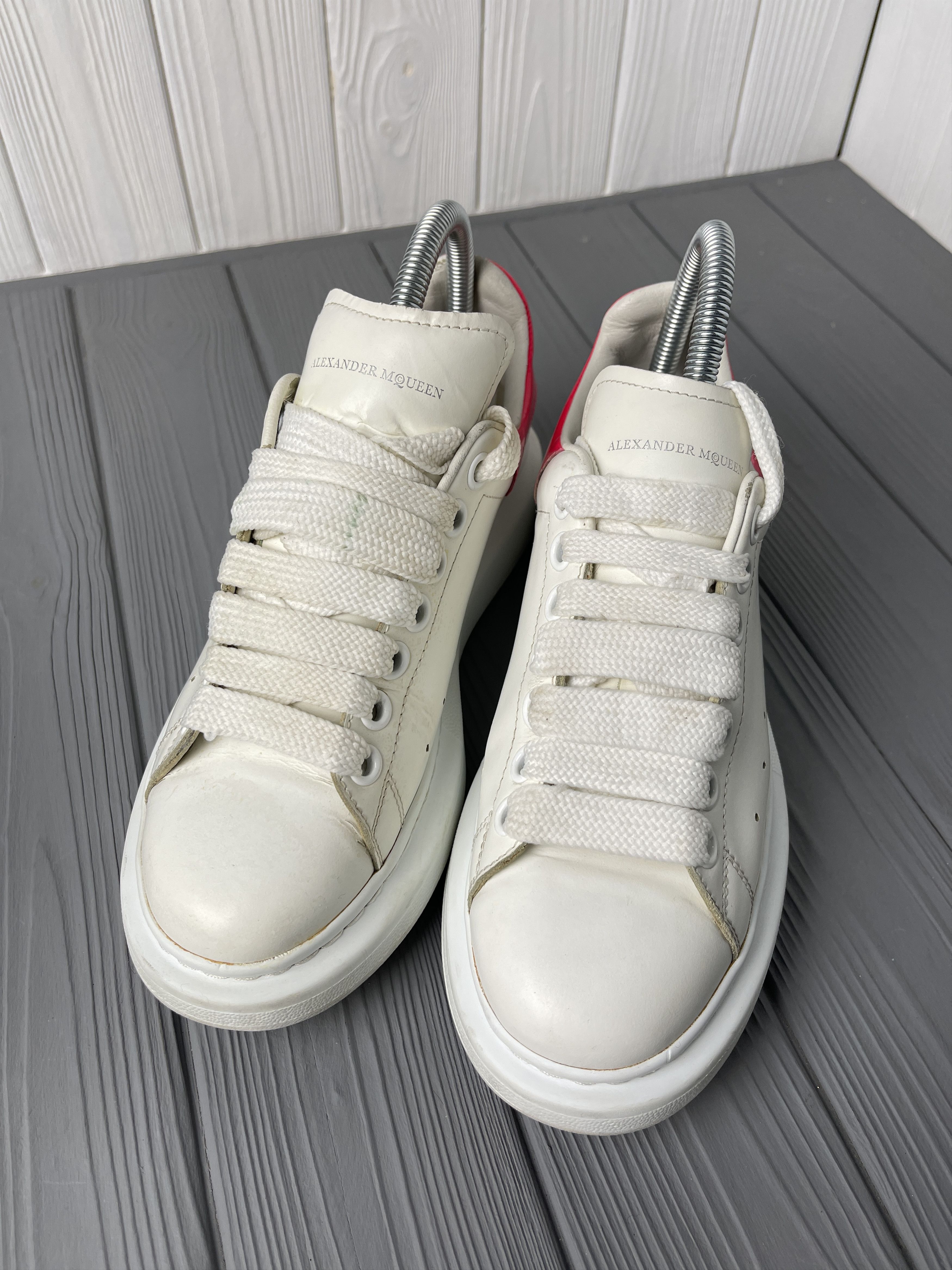 Alexander McQueen Alexander McQueen Leather Sneakers Size US 8 / IT 38 - 4 Thumbnail