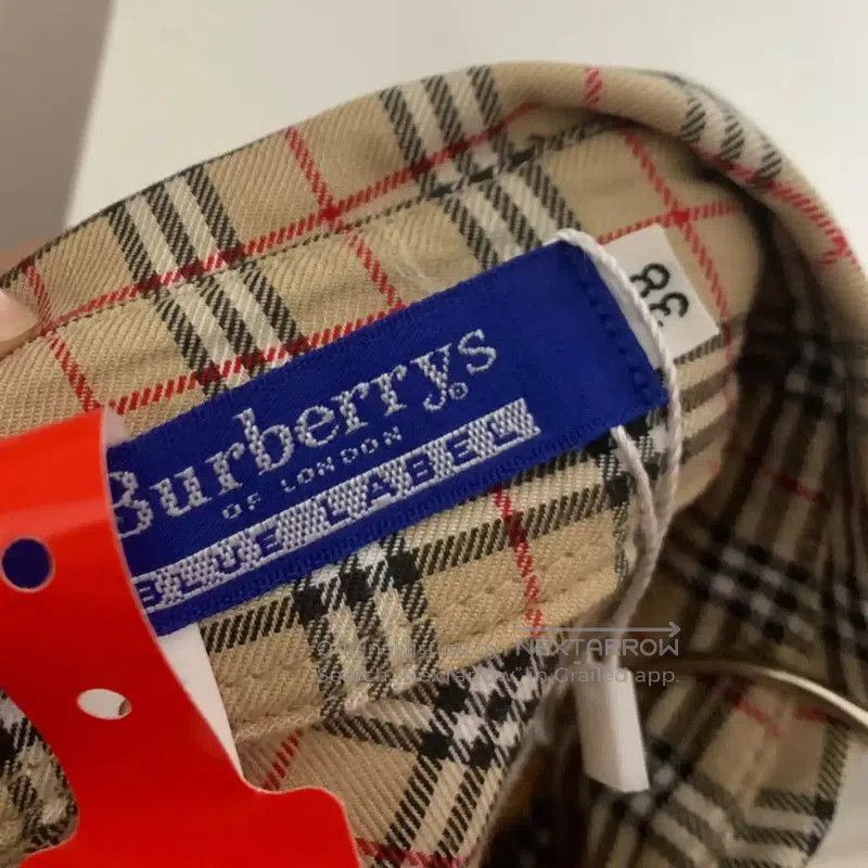 Burberry Burberry Women's Long Sleeve Casual Shirt. Size M / US 6-8 / IT 42-44 - 6 Thumbnail