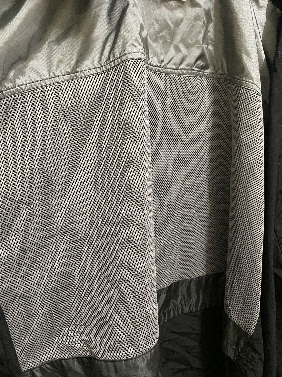 Comme des Garcons rare comme des garcons junya watanabe fw18 reflector poncho Size US L / EU 52-54 / 3 - 18 Thumbnail