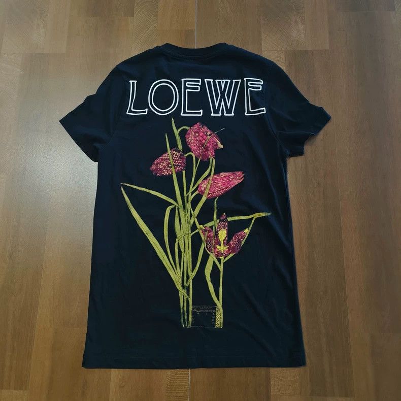 Loewe LOEWE Short sleeves with black floral patterns Size XS / US 0-2 / IT 36-38 - 2 Thumbnail
