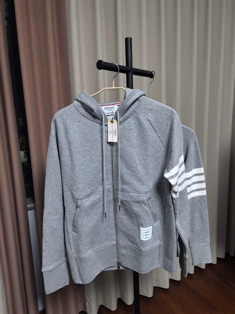 Thom Browne Thom Browne size4 Classic hoodie Size US XL / EU 56 / 4 - 1 Thumbnail