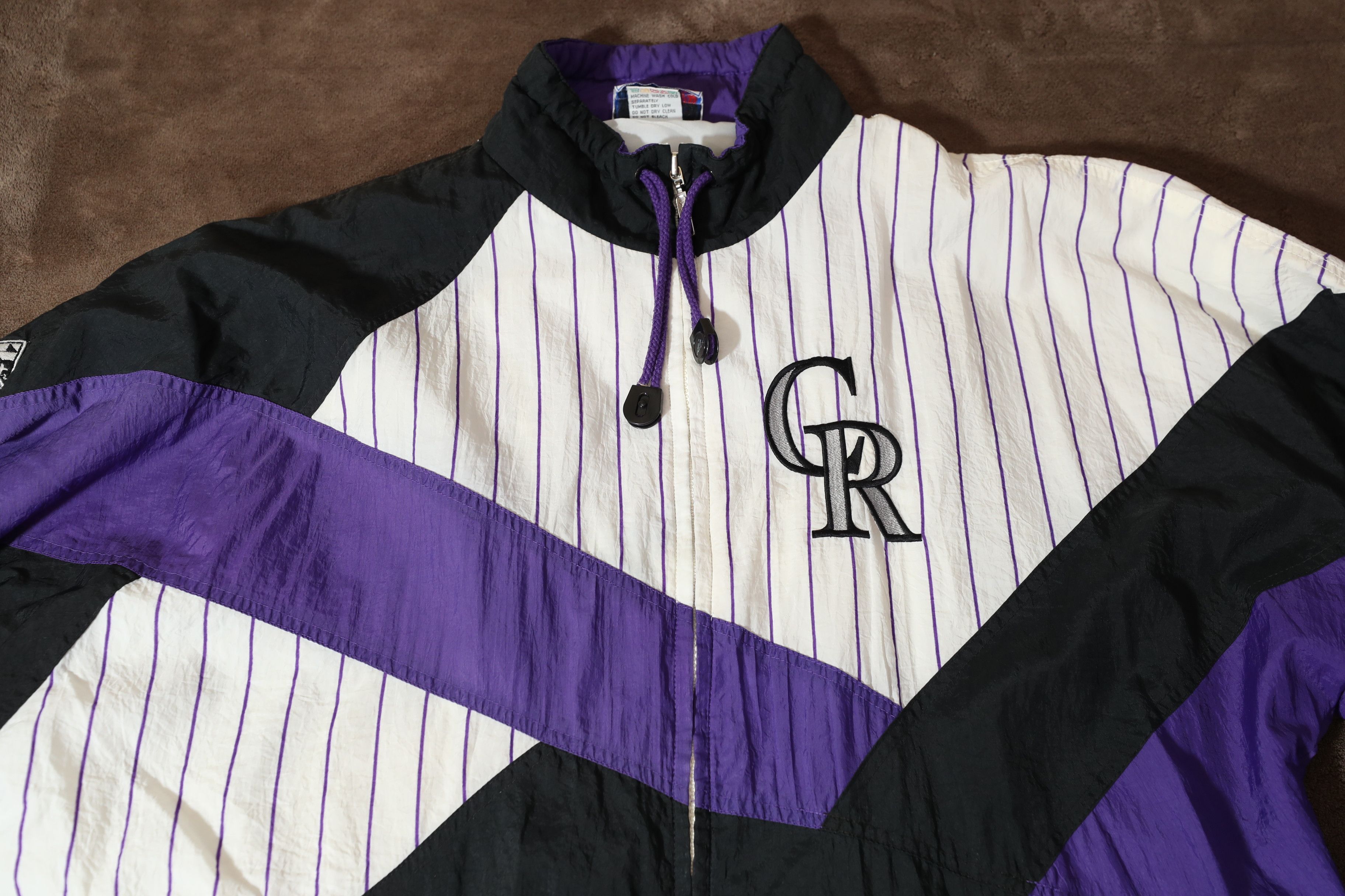 Apex One MLB (Apex One) Colorado Rockies Spell-Out Jacket 1990s (XL) Size US XL / EU 56 / 4 - 4 Thumbnail