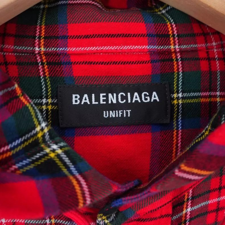Balenciaga Balenciaga Red Plaid Hooded Shirt Jacket Loose Fit Men's Size US S / EU 44-46 / 1 - 3 Thumbnail