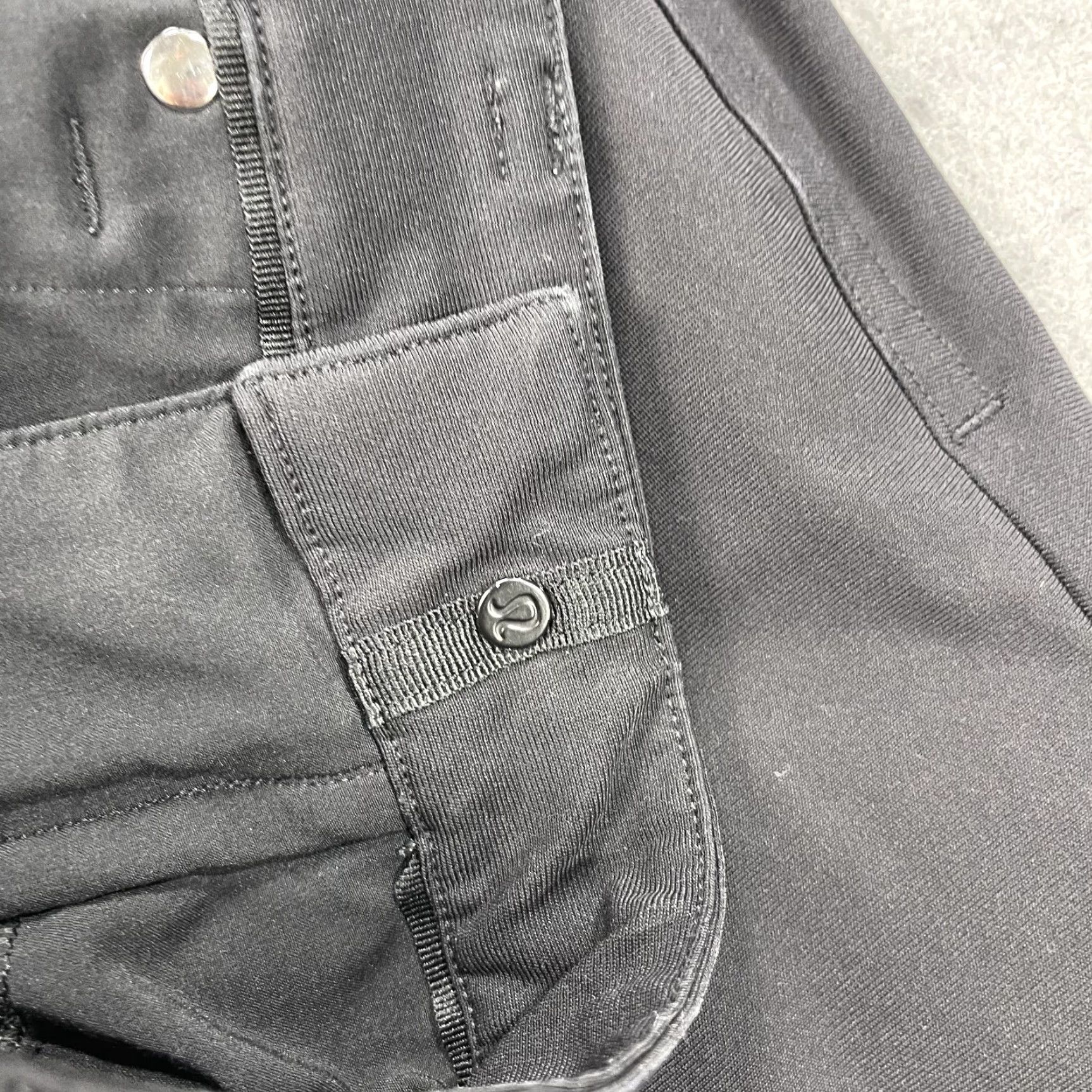 Lululemon Lululemon Pants Mens 30x30 Black Warpstreme Slim Casual Chino Button Preppy Style: Chino Size US 30 / EU 46 - 4 Thumbnail