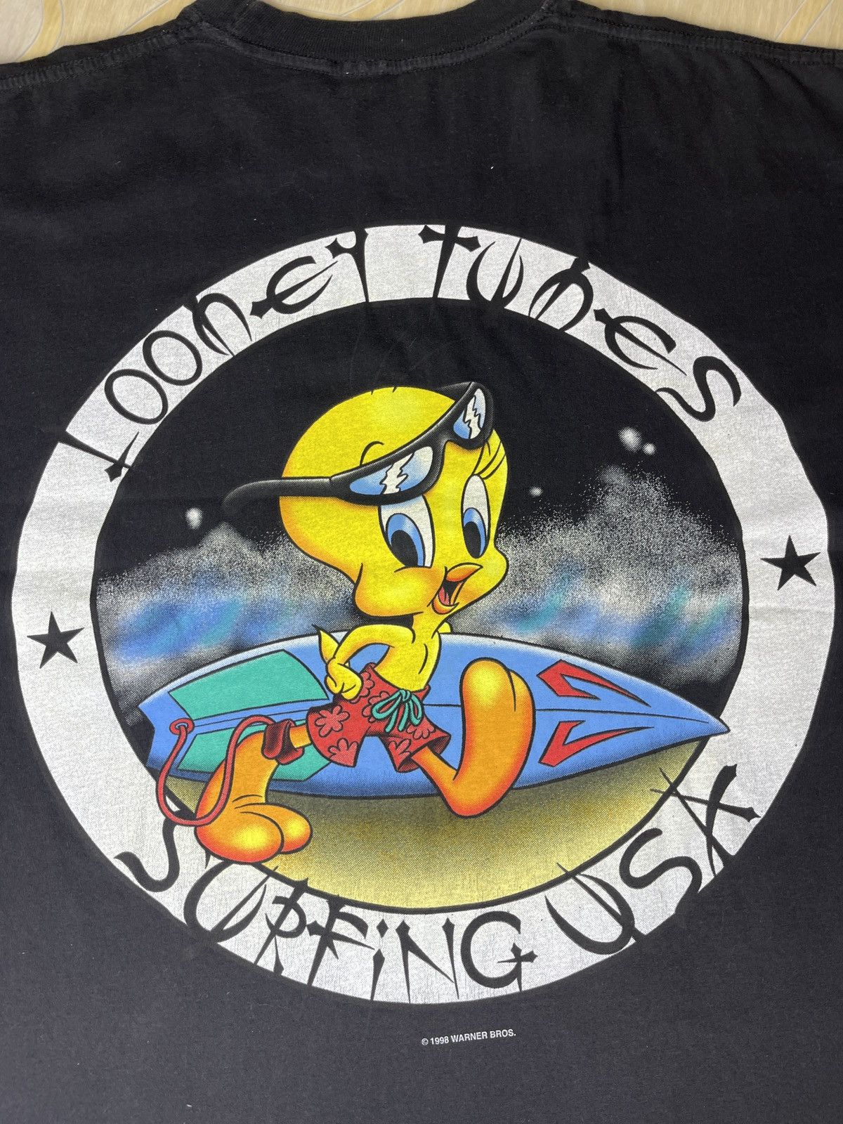 Cartoon Network Looney Tunes Surfing USA vintage 1998 big logo tee shirt Size US L / EU 52-54 / 3 - 12 Thumbnail