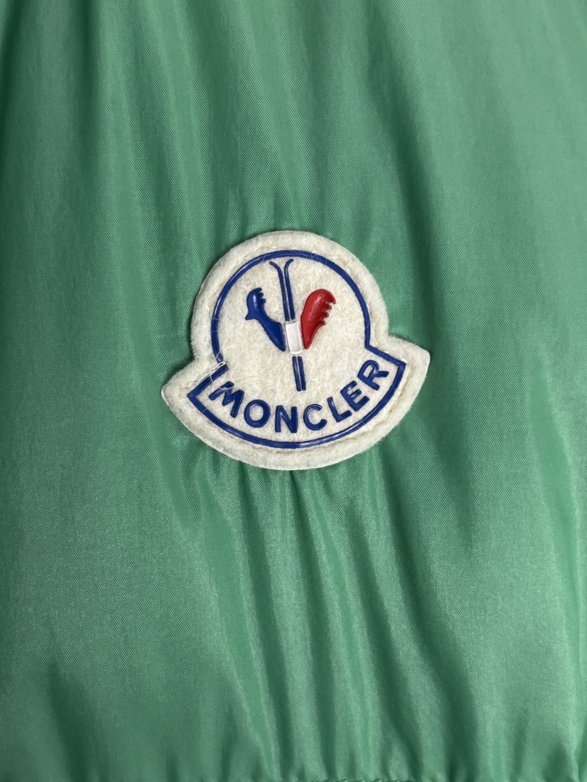 Moncler 90s Moncler Grenoble Vintage Down Jacket Puffer Vest Rare Size US M / EU 48-50 / 2 - 5 Thumbnail