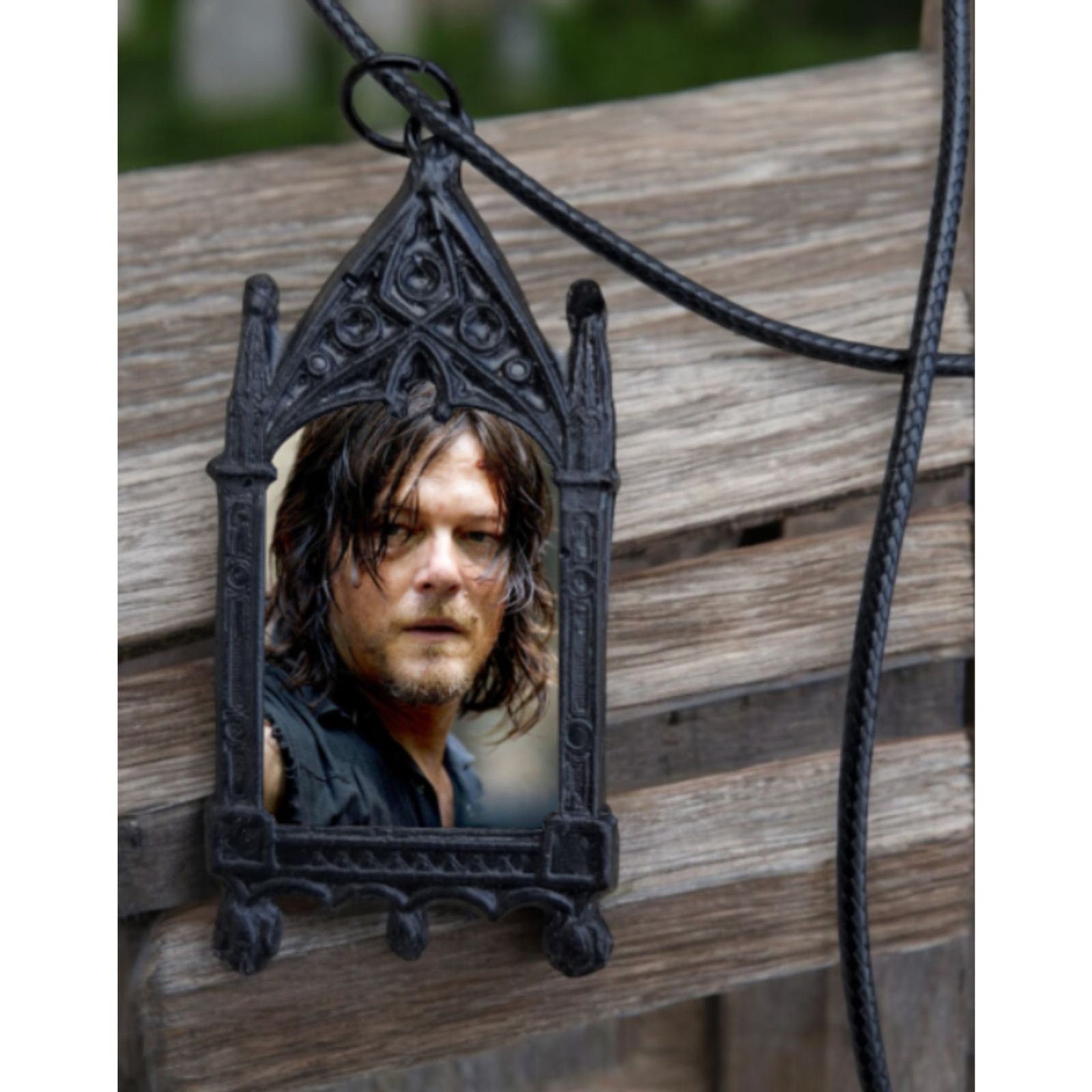 Other Daryl Dixon Pendant The Walking Dead Necklace Zombie Size ONE SIZE - 2 Thumbnail