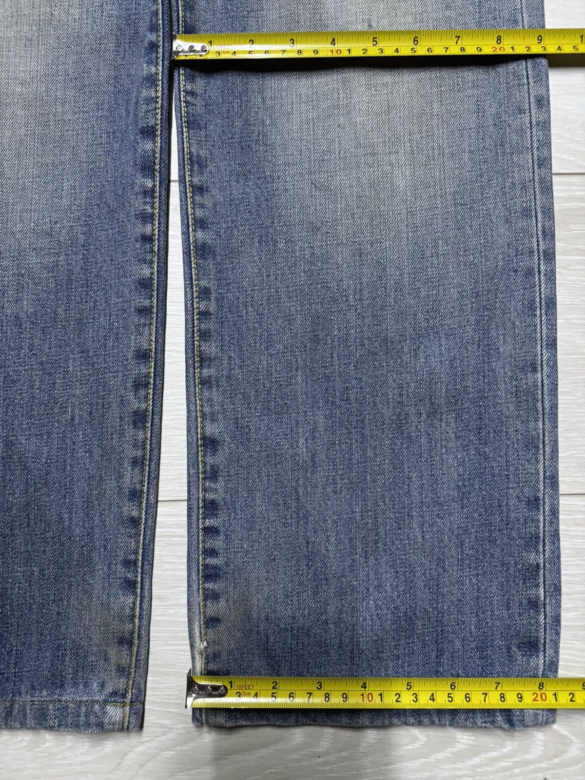 Uniqlo Vintage Japanese Brand Uniqlo Ring Light Wash Loose Jeans Size US 31 - 16 Thumbnail