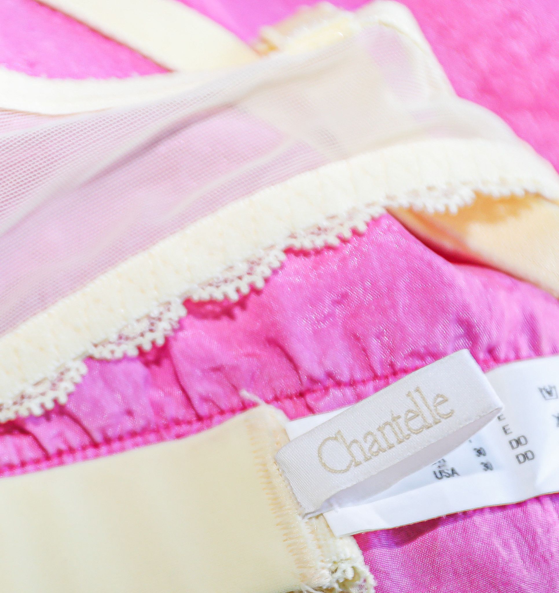 Vintage Chantelle Yellow Lace Mesh TShirt Bra Lingerie Size 30DD Size S / US 4 / IT 40 - 3 Thumbnail