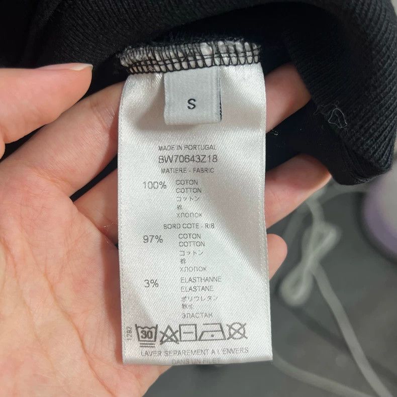 Givenchy Givenchy Letter Logo Hoodie U0413 Size: S Size US S / EU 44-46 / 1 - 4 Thumbnail