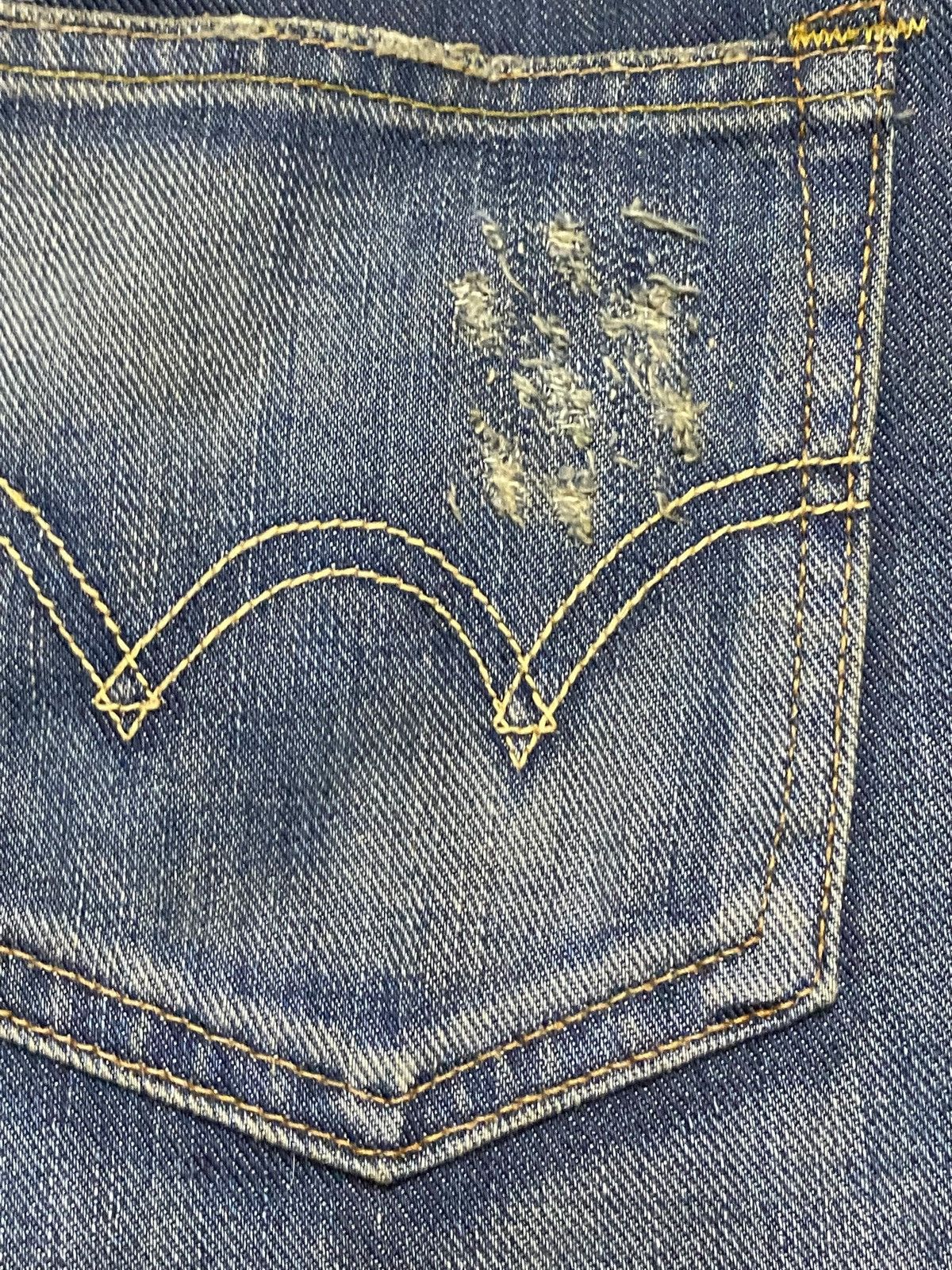 Edwin Vintage Edwin 503R Blue Trip Grunge Distressed Loose Jeans Size US 33 - 16 Thumbnail