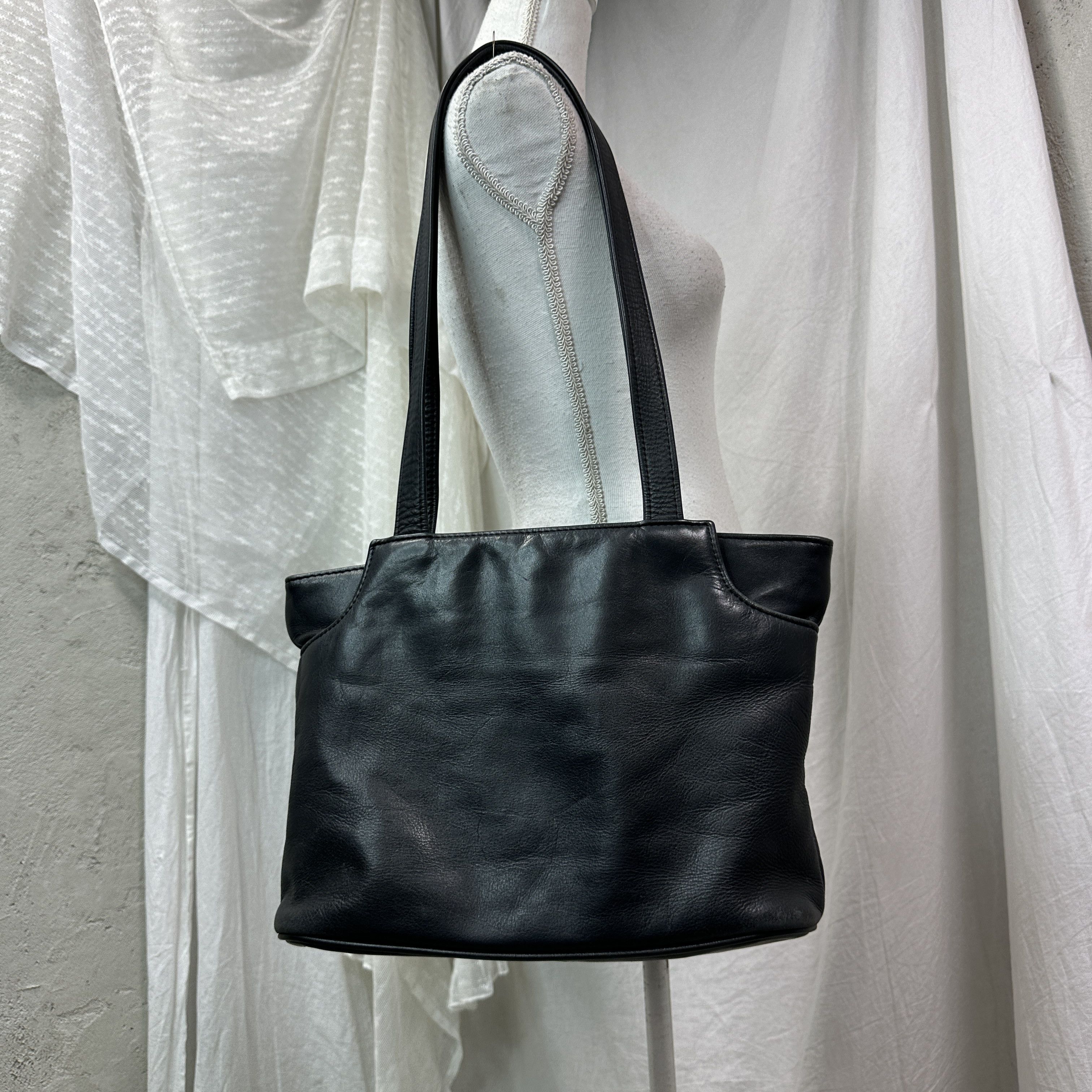 Vintage Vintage Avant Garde Leather Biker Grunge Bag 90s Size ONE SIZE - 2 Thumbnail
