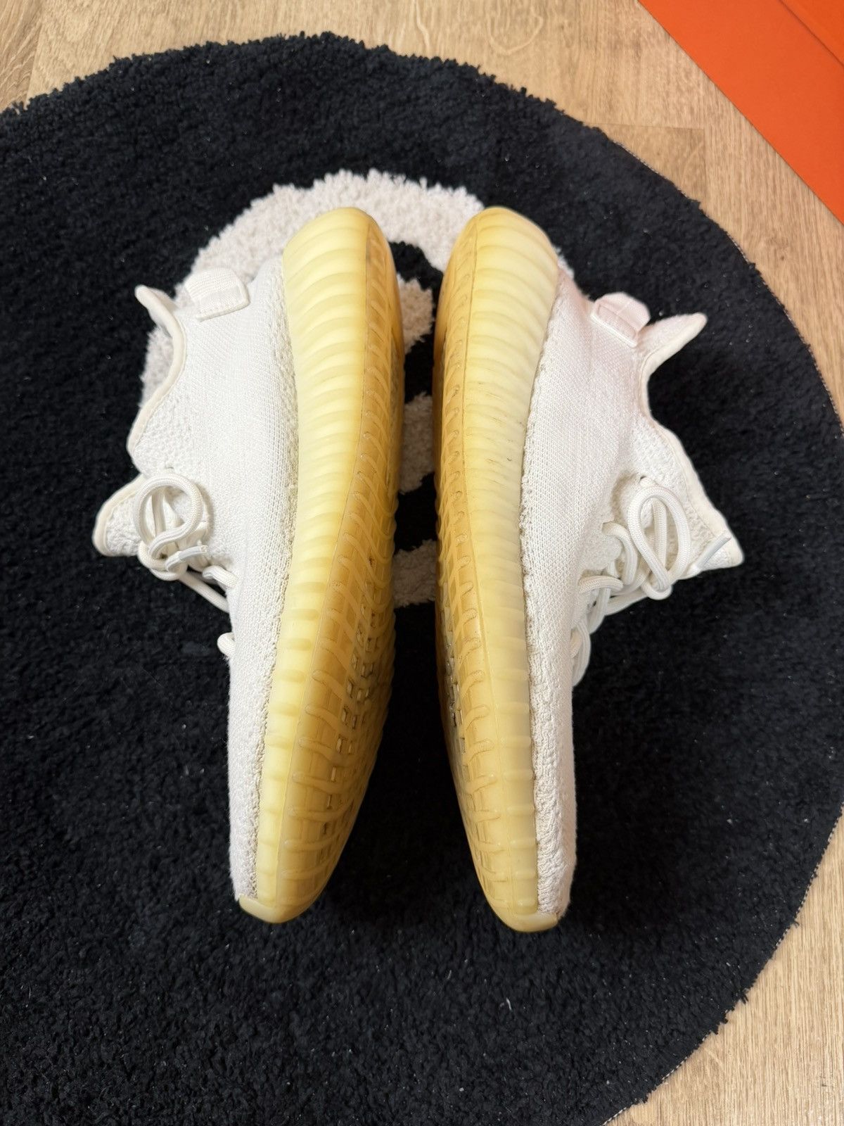 Yeezy Adidas Yeezy Boost 350 V2 Cream Size US 10 / EU 43 - 15 Thumbnail