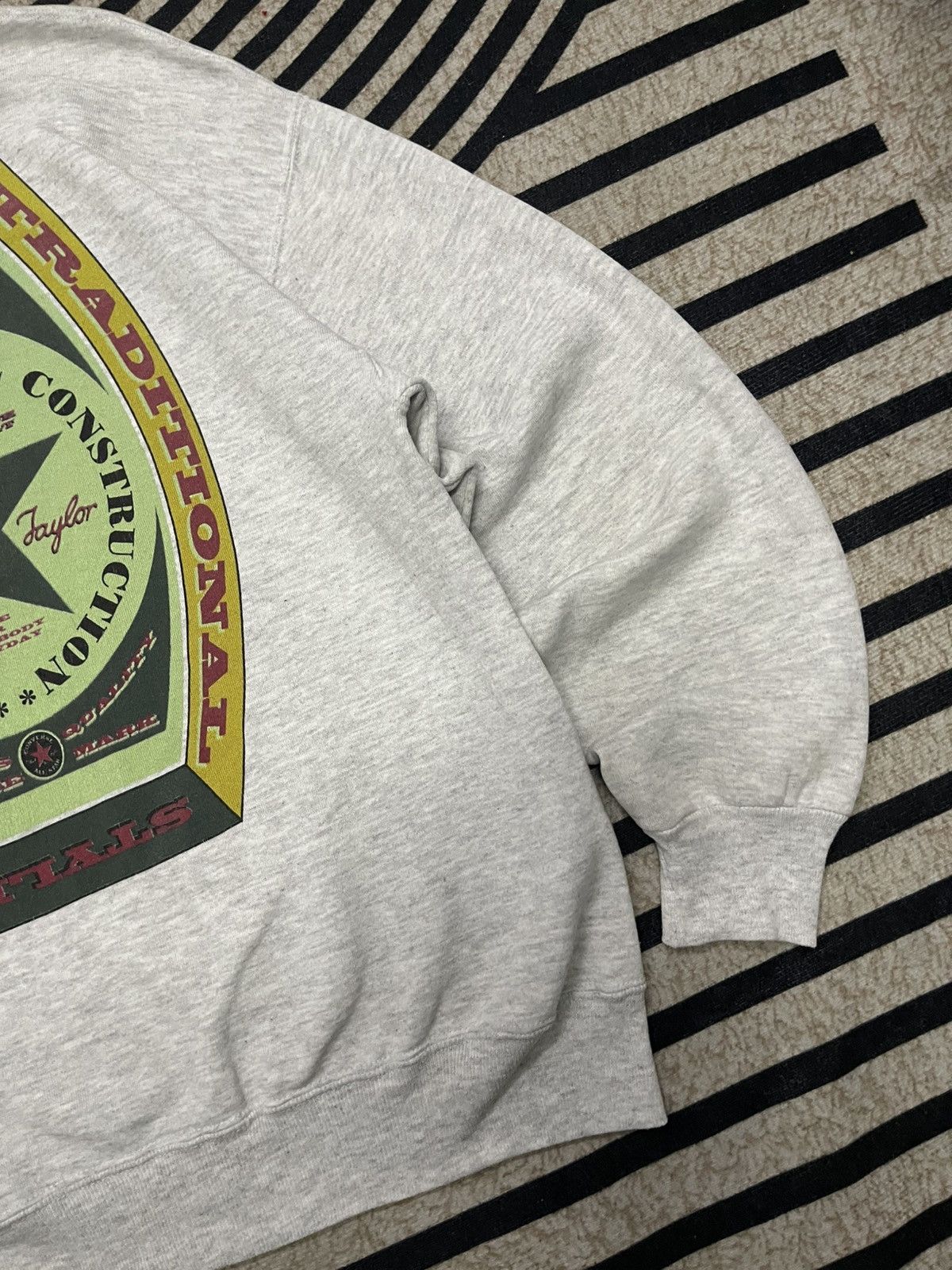 Converse 90s CONVERSE CHUCK TAYLOR TRADITIONAL STYLE SWEATSHIRT RARE Size US L / EU 52-54 / 3 - 13 Thumbnail