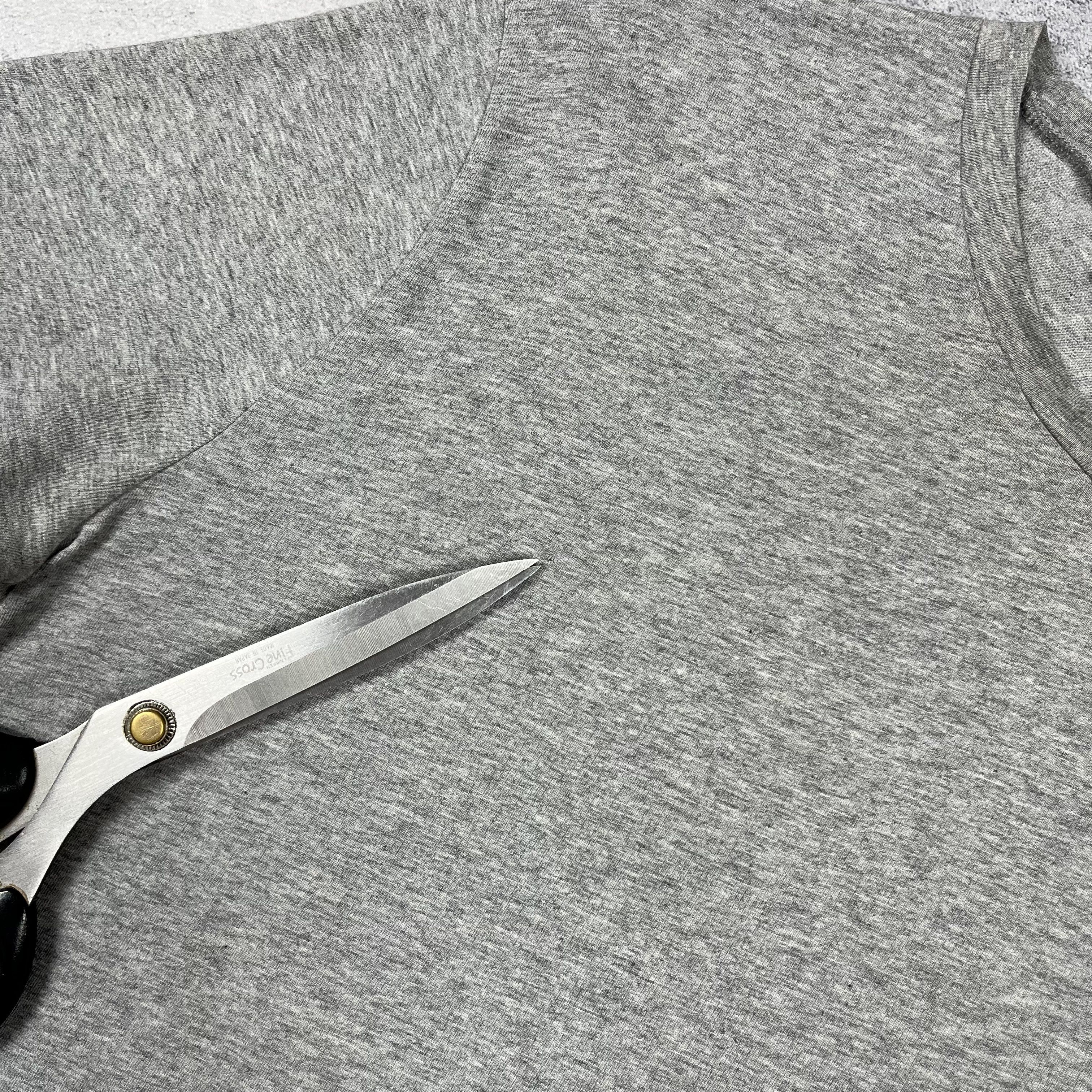 Vivienne Westwood Vivienne Westwood Y2K Orb Logo T Shirt Size US L / EU 52-54 / 3 - 24 Thumbnail