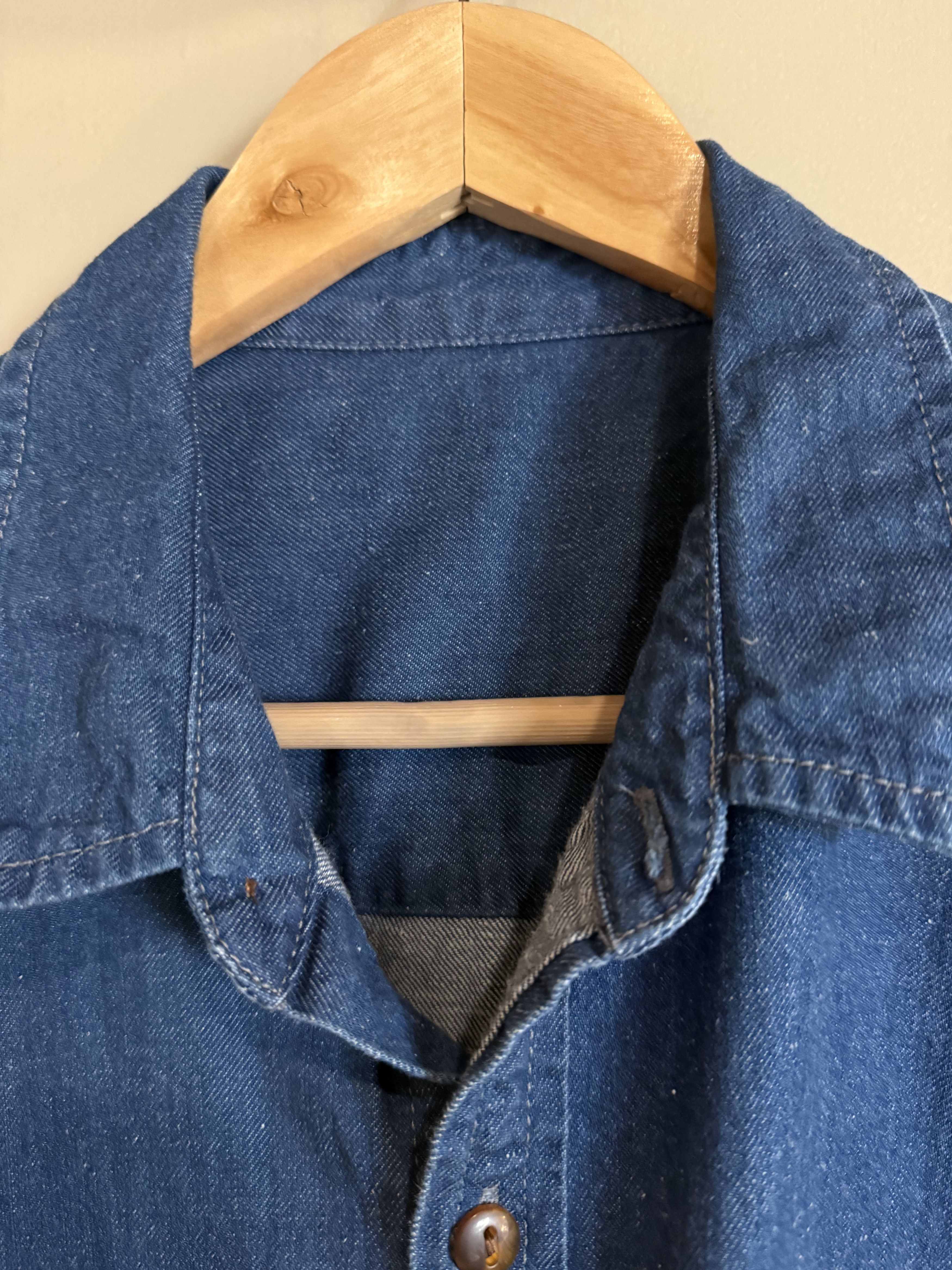 Lucky Brand Lucky Brand Blue Chambray Shirt w/ Horn Buttons, Men's Large Size US L / EU 52-54 / 3 - 3 Thumbnail