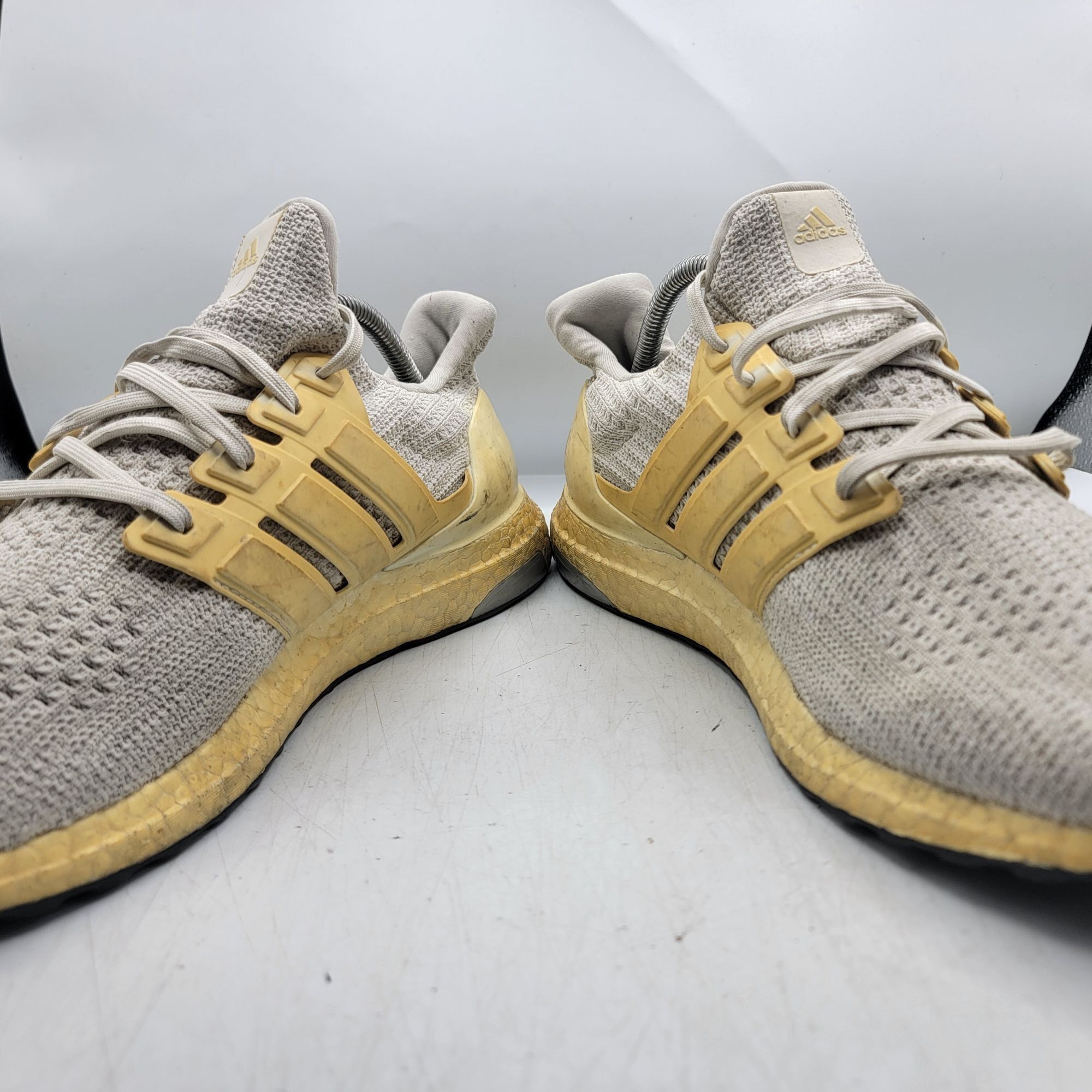 Adidas Adidas Ultraboost 4.0 Mens 11 White Sneaker Shoes Running Wa Size US 11 / EU 44 - 3 Thumbnail