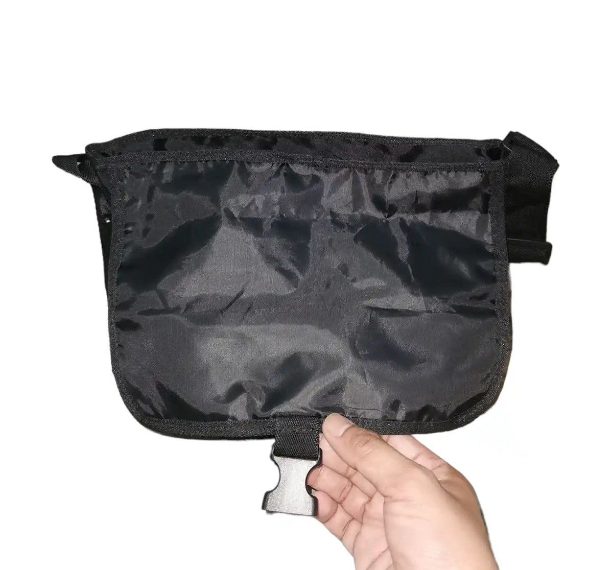 Issey Miyake Iconic Nenet Cats ™️ Logo Embroidery Crossbody Messenger Bag Size ONE SIZE - 6 Thumbnail