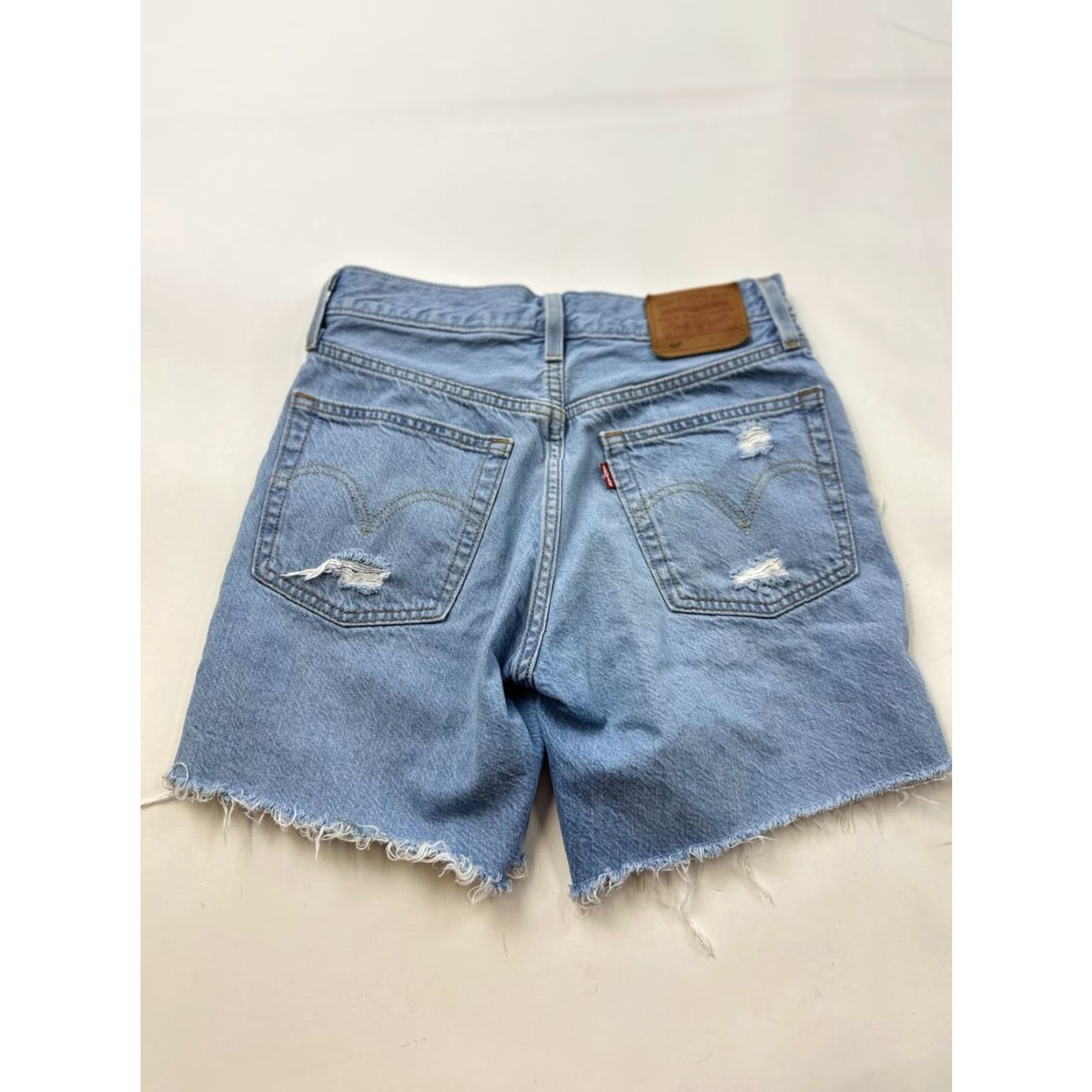 Levi's Levi’s Premium 501 Shorts Womens 24 Blue Cut Off Denim Jean Distressed Size 42" / US 20 - 2 Thumbnail