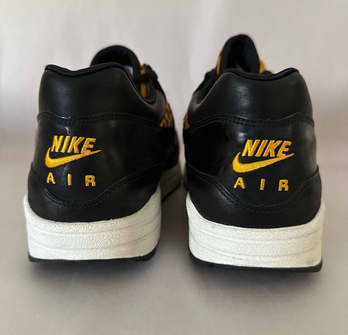 Nike BRAND NEW *RARE* NIKE AIR MAX 1 PREMIUM BEAST PACK SZ 11 Size US 11 / EU 44 - 4 Thumbnail