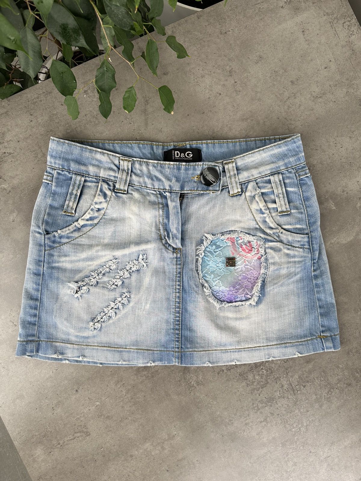 image of Avant Garde x Vintage Dolce & Gabbana Vintage Mini Skirt in Blue, Women's (Size 26)