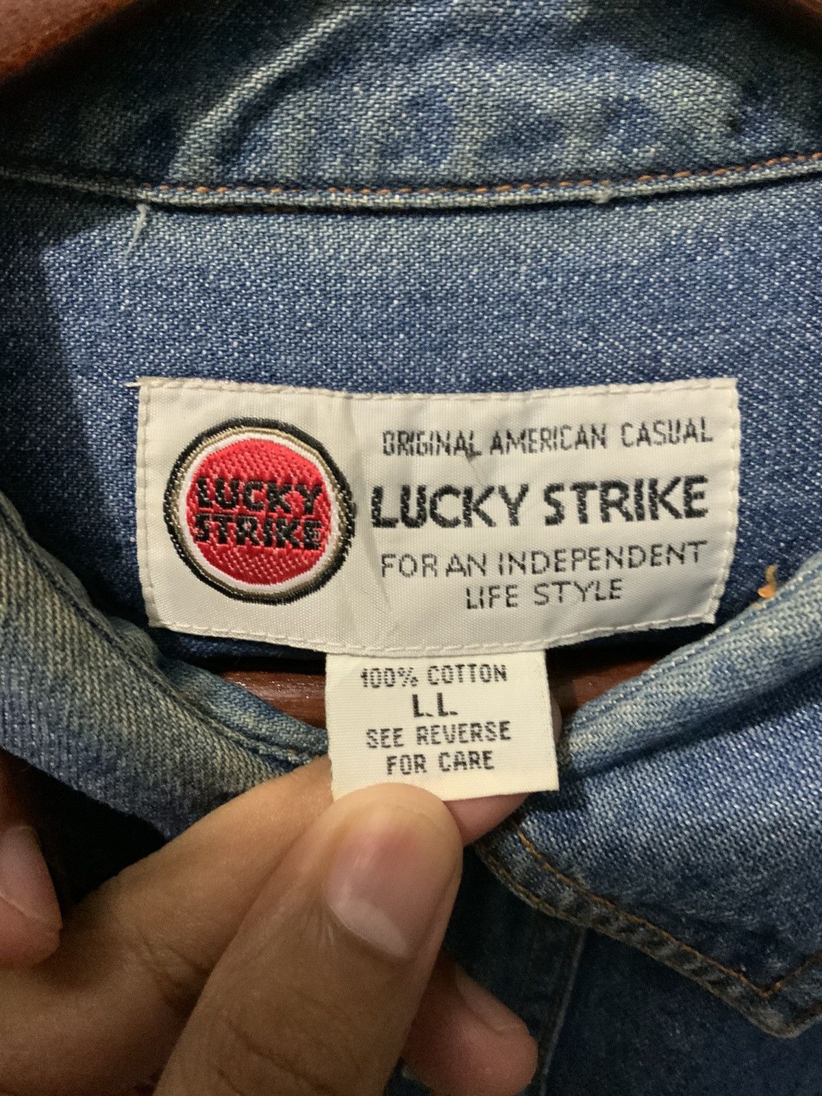Japanese Brand Vintage Lucky Strike Fade Button Up Shirt Size US L / EU 52-54 / 3 - 15 Thumbnail