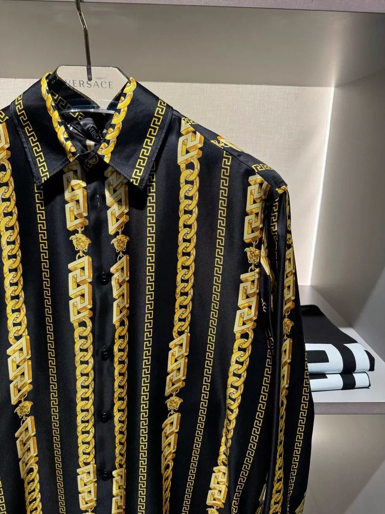 Versace Versace Black gold striped mulberry silk shirt Size US M / EU 48-50 / 2 - 3 Thumbnail