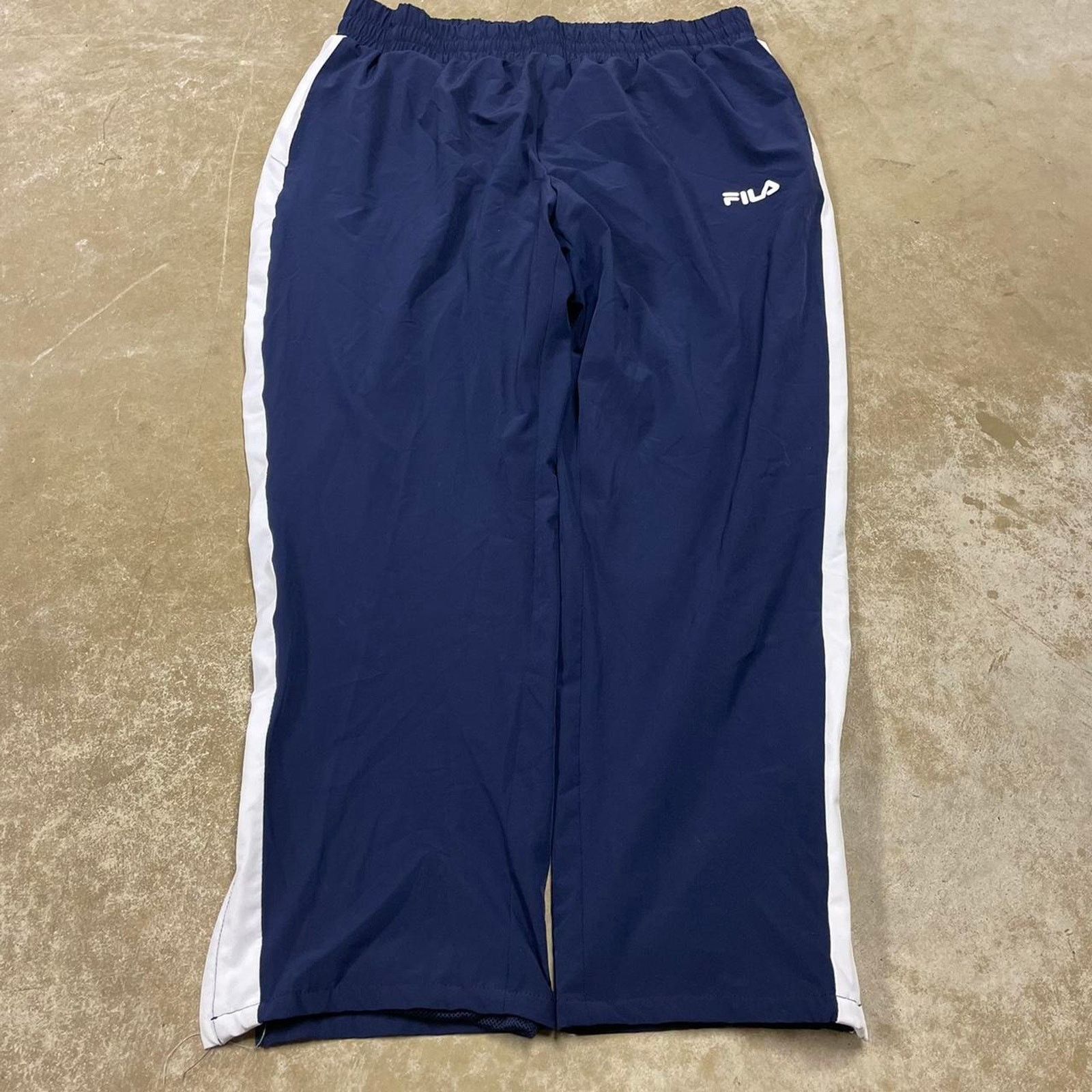 Fila Super baggy fila navy track size XXL Size US 33 - 1 Thumbnail