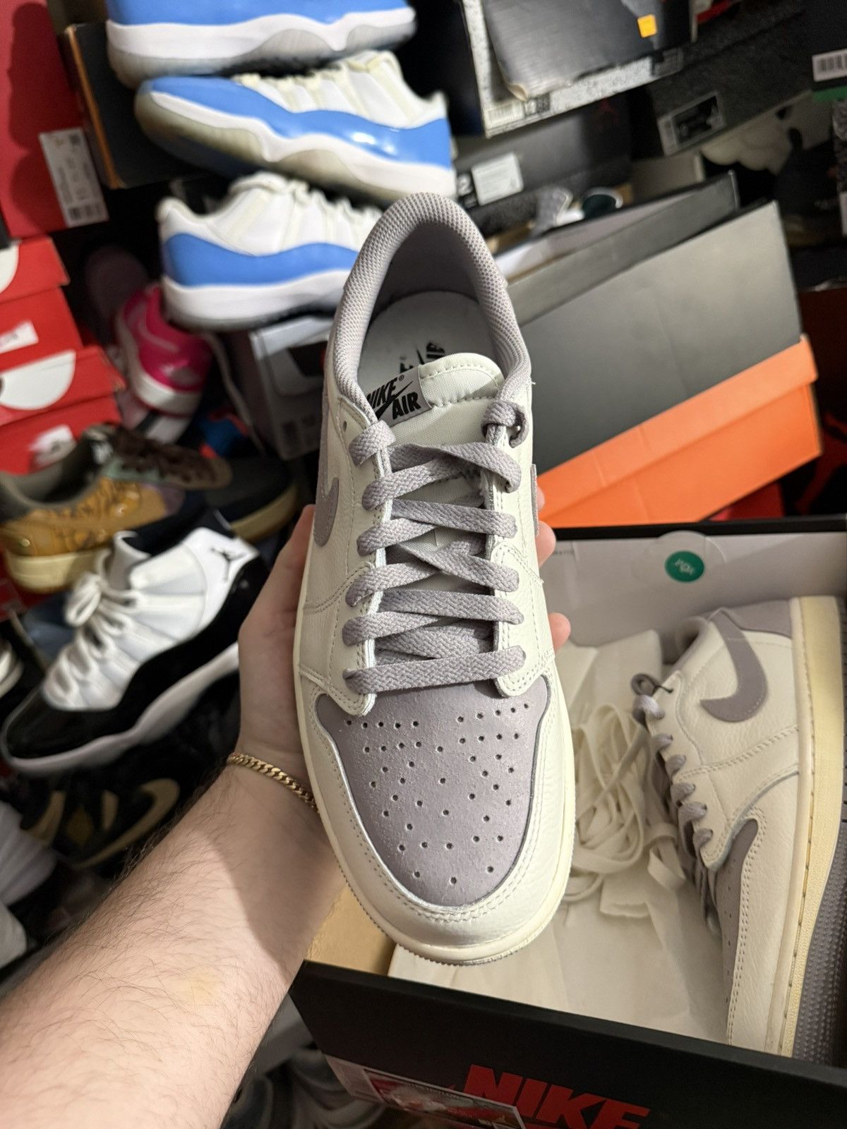 Jordan Brand Jordan retro 1 low atmosphere sz 9 Size US 9 / EU 42 - 2 Thumbnail