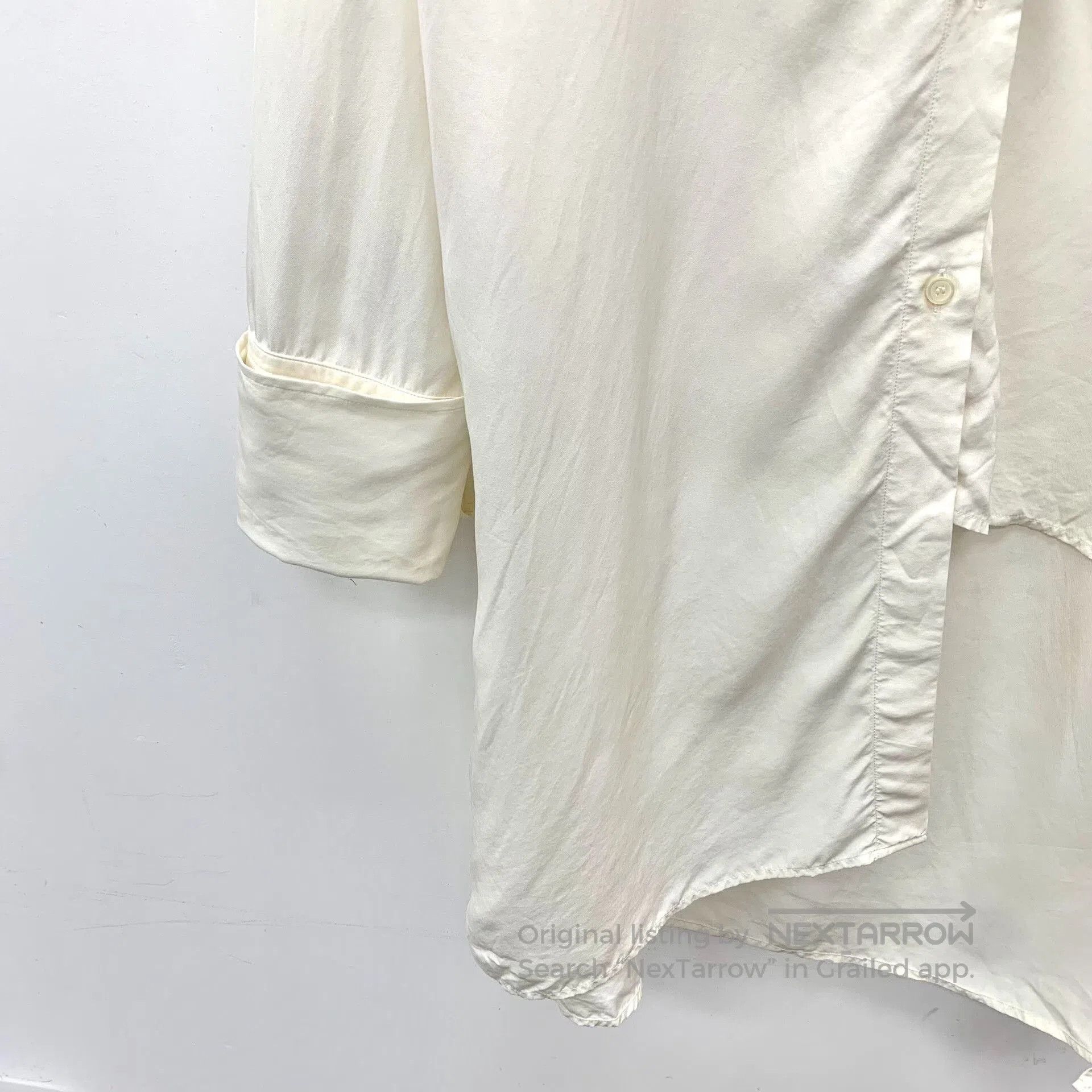 Loewe Loewe White Logo Silk V-Neck Shirt. Size S / US 4 / IT 40 - 4 Thumbnail