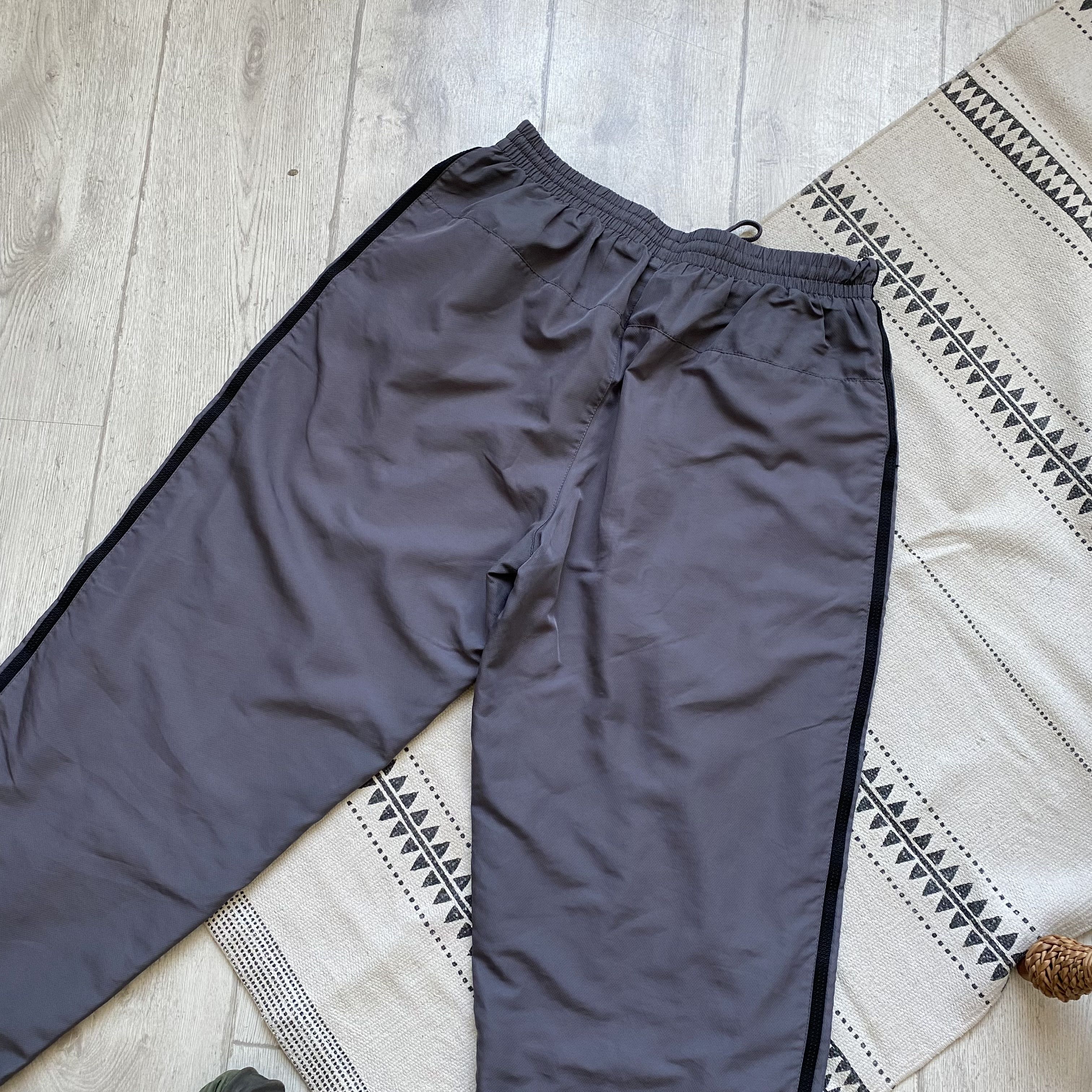 Lonsdale 🦣 Vintage Lonsdale Nylon track pants baggy Y2K Nike style Size US 34 / EU 50 - 8 Thumbnail