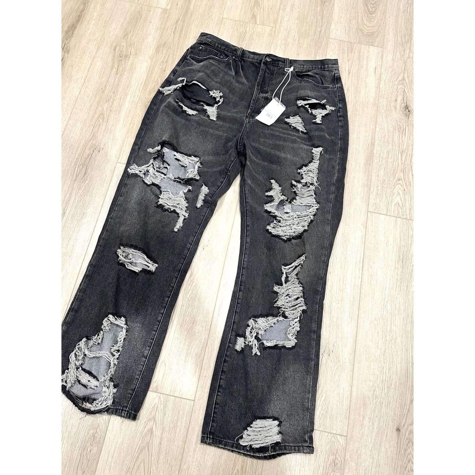MNML MNML Men's Denim Jeans Baggy Black 38x33 Shirt? Pants? No, Use Jeans. 38x33 MNML Baggy Denim casual Mens Black NWT ULtra Decimated? Size US 38 / EU 54 - 2 Thumbnail