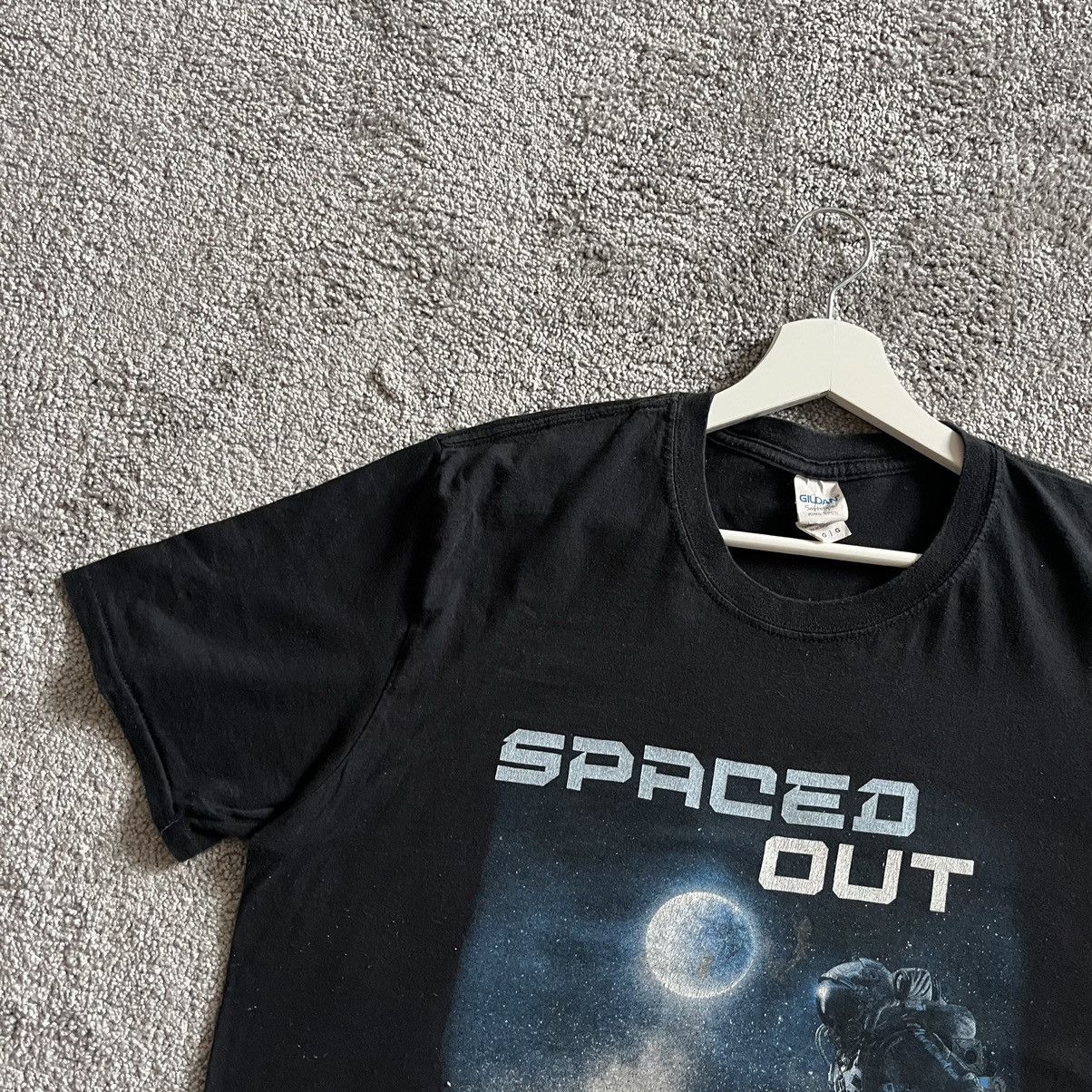 Vintage Vintage Spaced Out 00s T-shirt Size US L / EU 52-54 / 3 - 2 Thumbnail