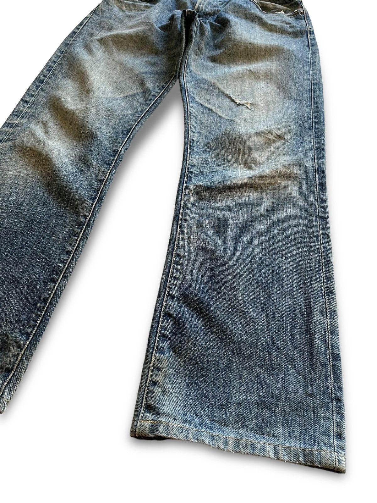 Japanese Brand Vintage Uniqlo Blue Wash Distressed Baggy Jeans 35x31 Size US 35 - 7 Thumbnail